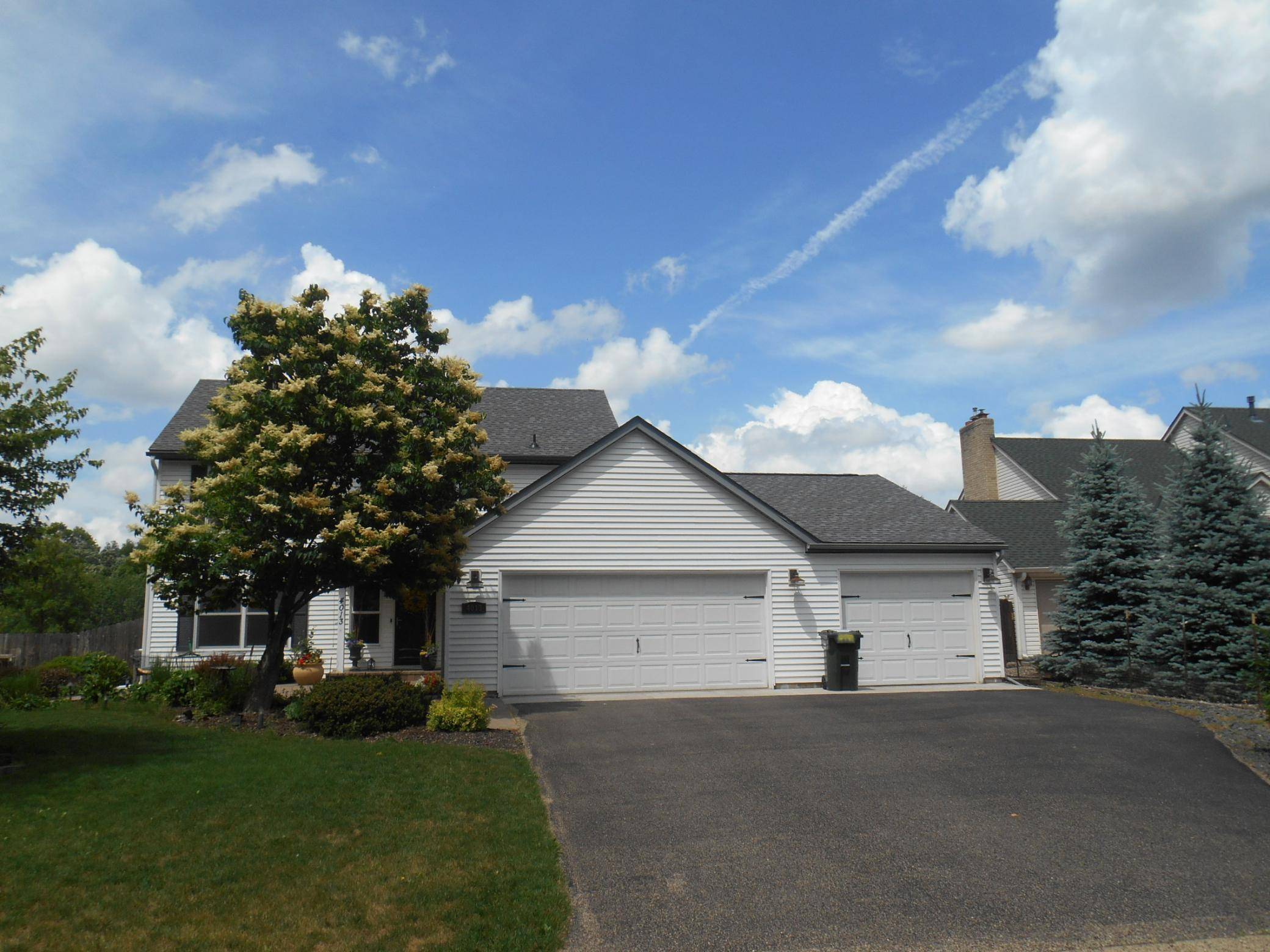 4013 Stonebridge DR S, Eagan, MN 55123