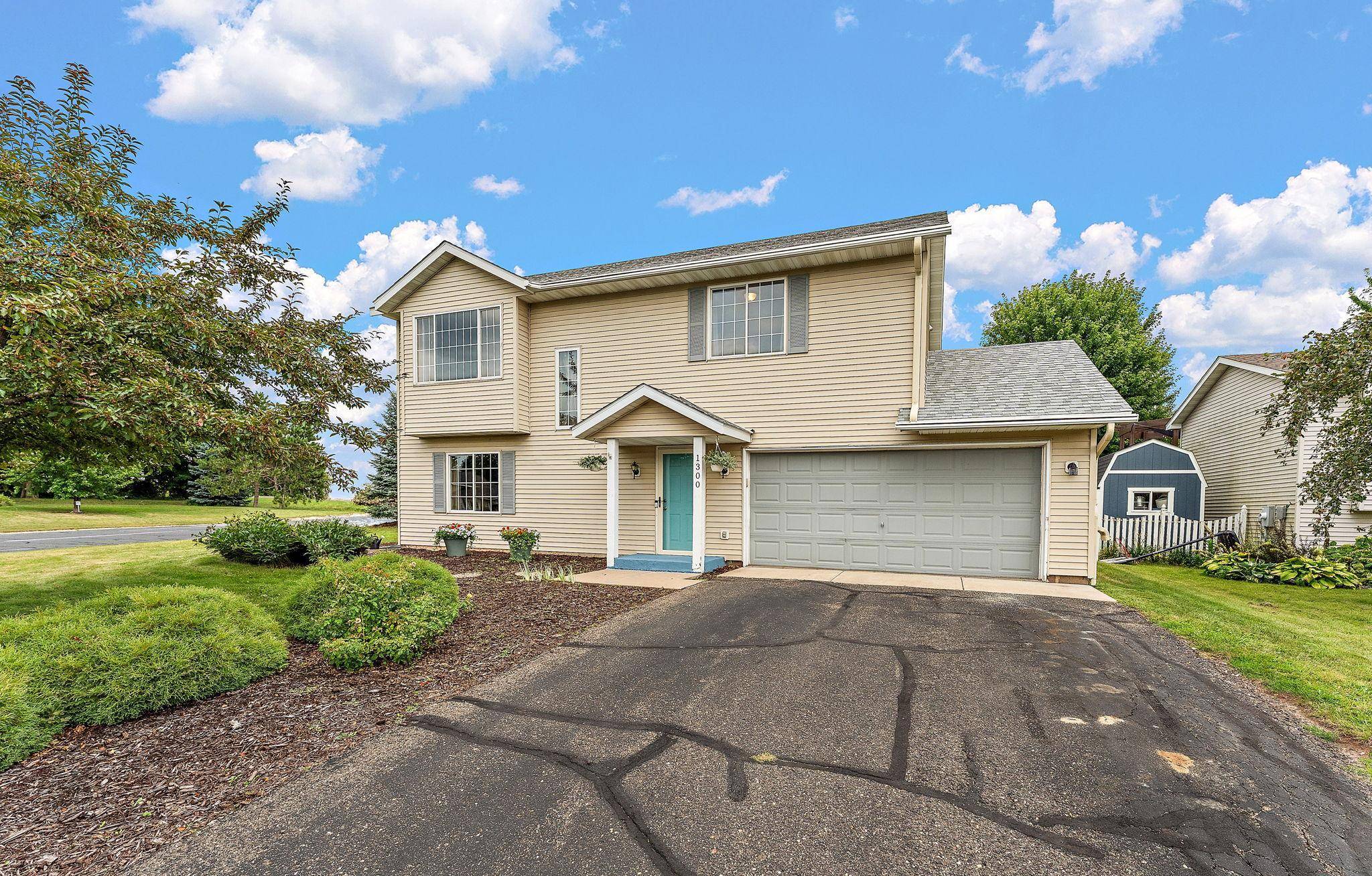 1300 Brookhaven DR, Hammond, WI 54015
