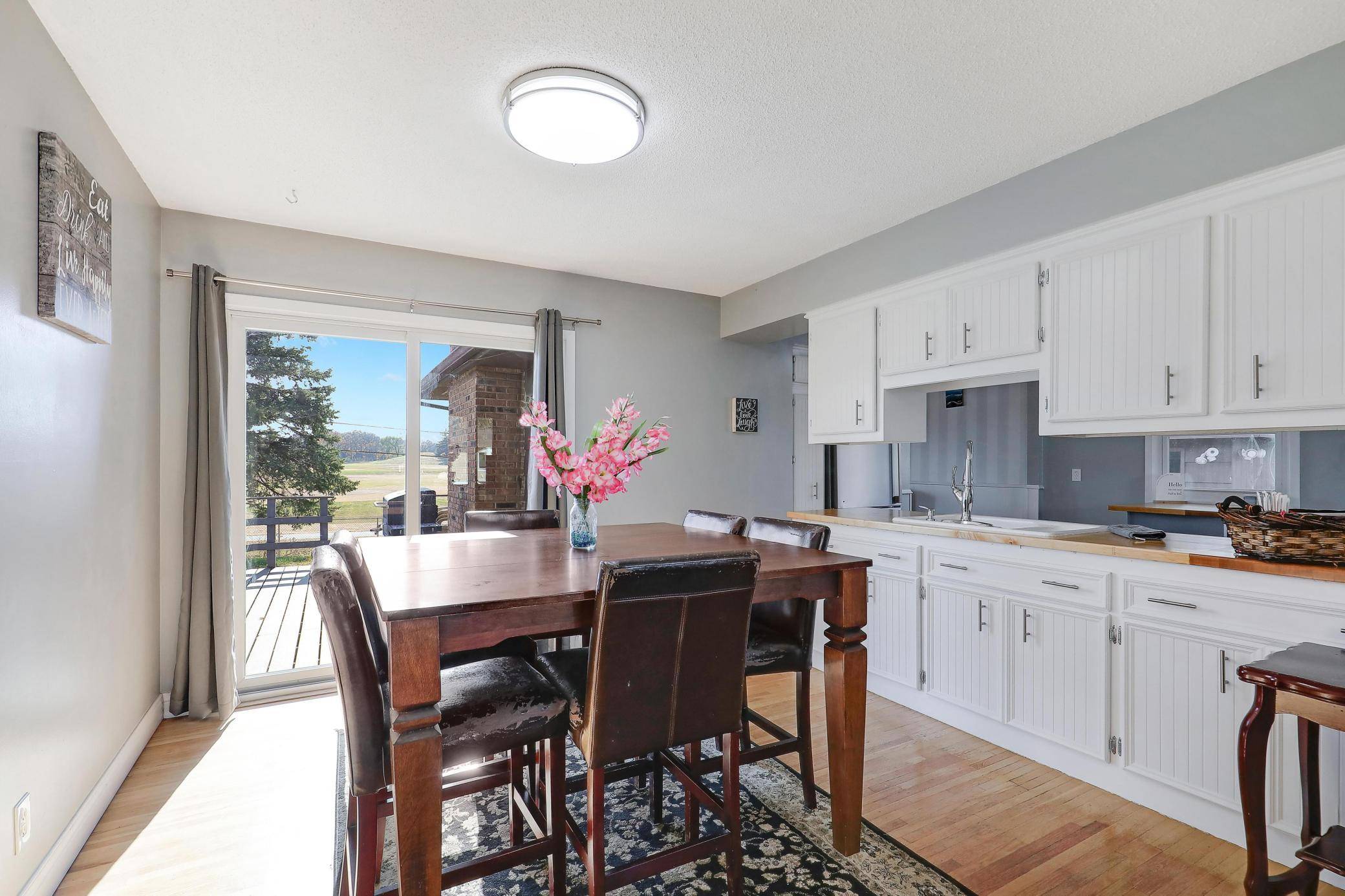 2018 Shale LN, Eagan, MN 55122