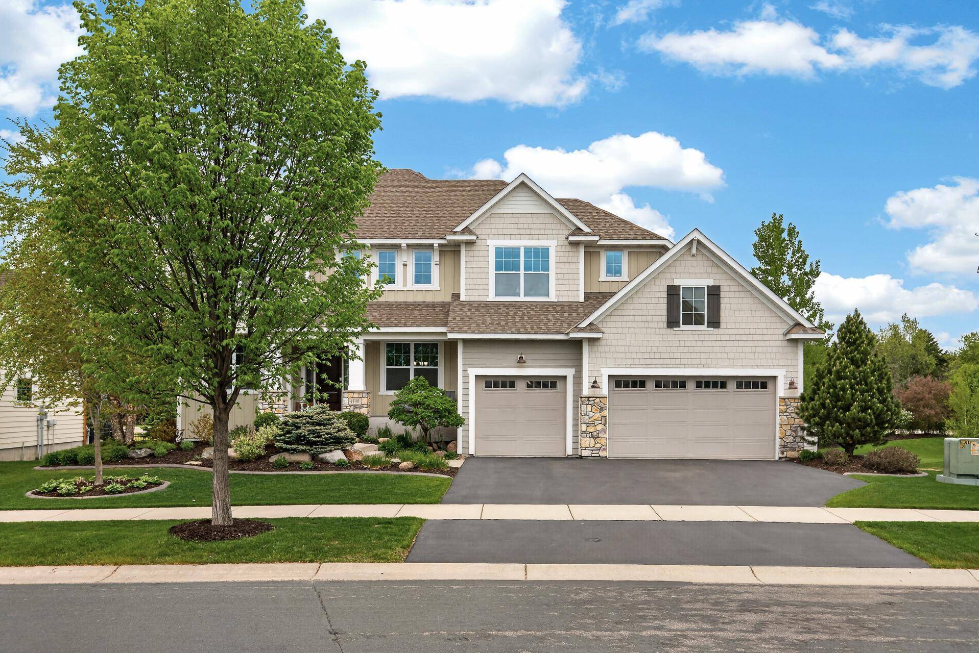 4146 N Lady Slipper Road, Lake Elmo, MN 55042