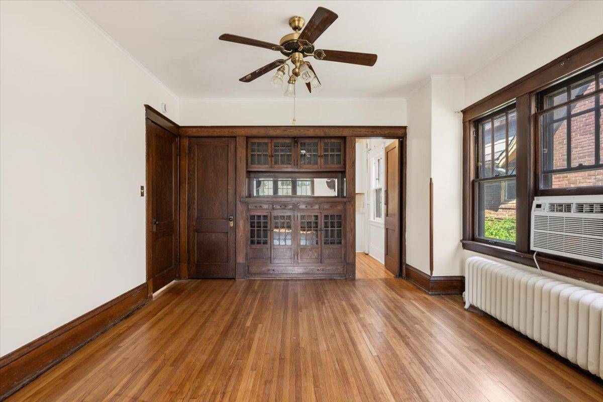 1303 Sherburne AVE, Saint Paul, MN 55104