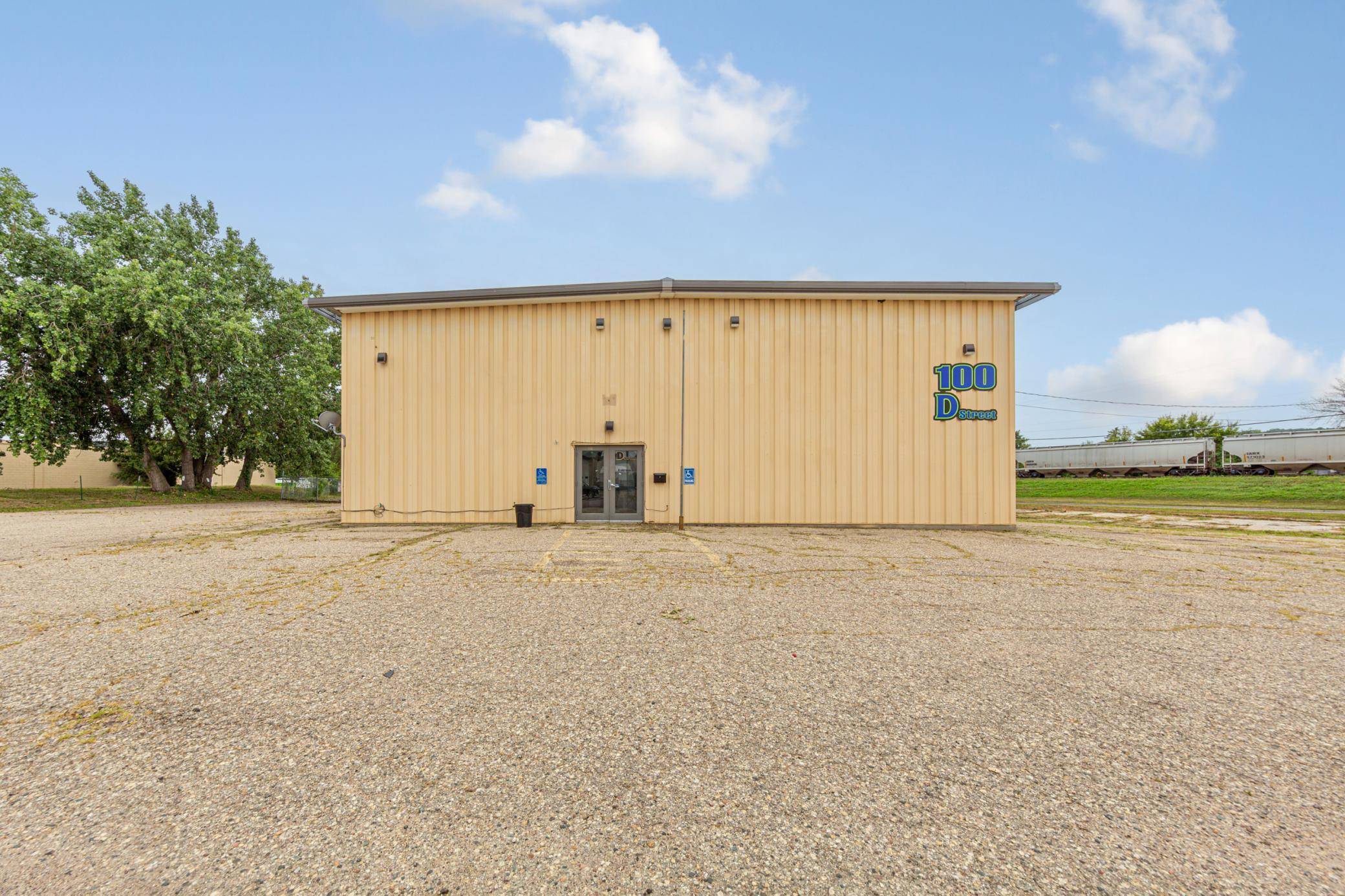 100 D ST, Mankato, MN 56001