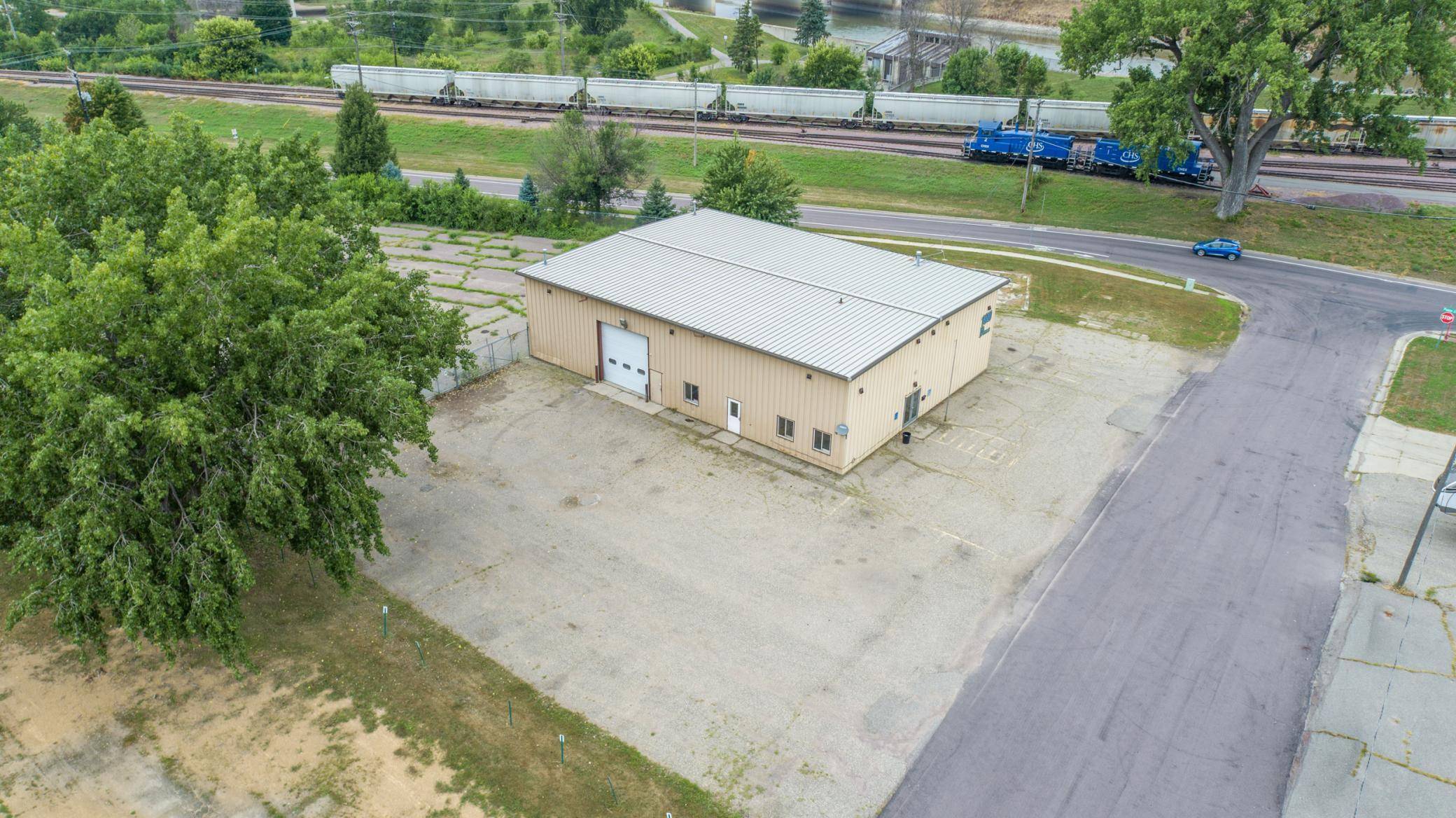 100 D ST, Mankato, MN 56001