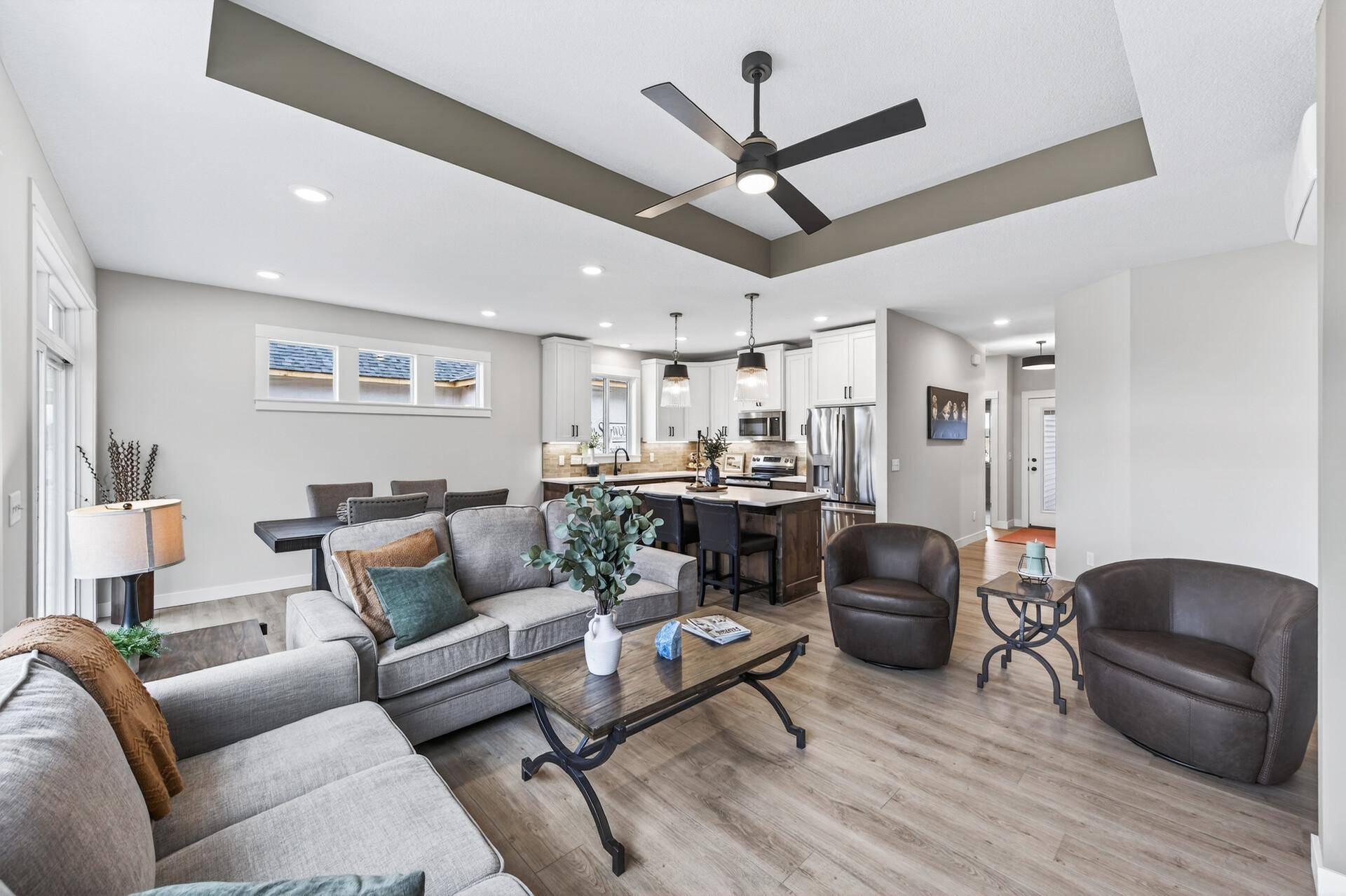 1402 Jefferson ST S, Cambridge, MN 55008