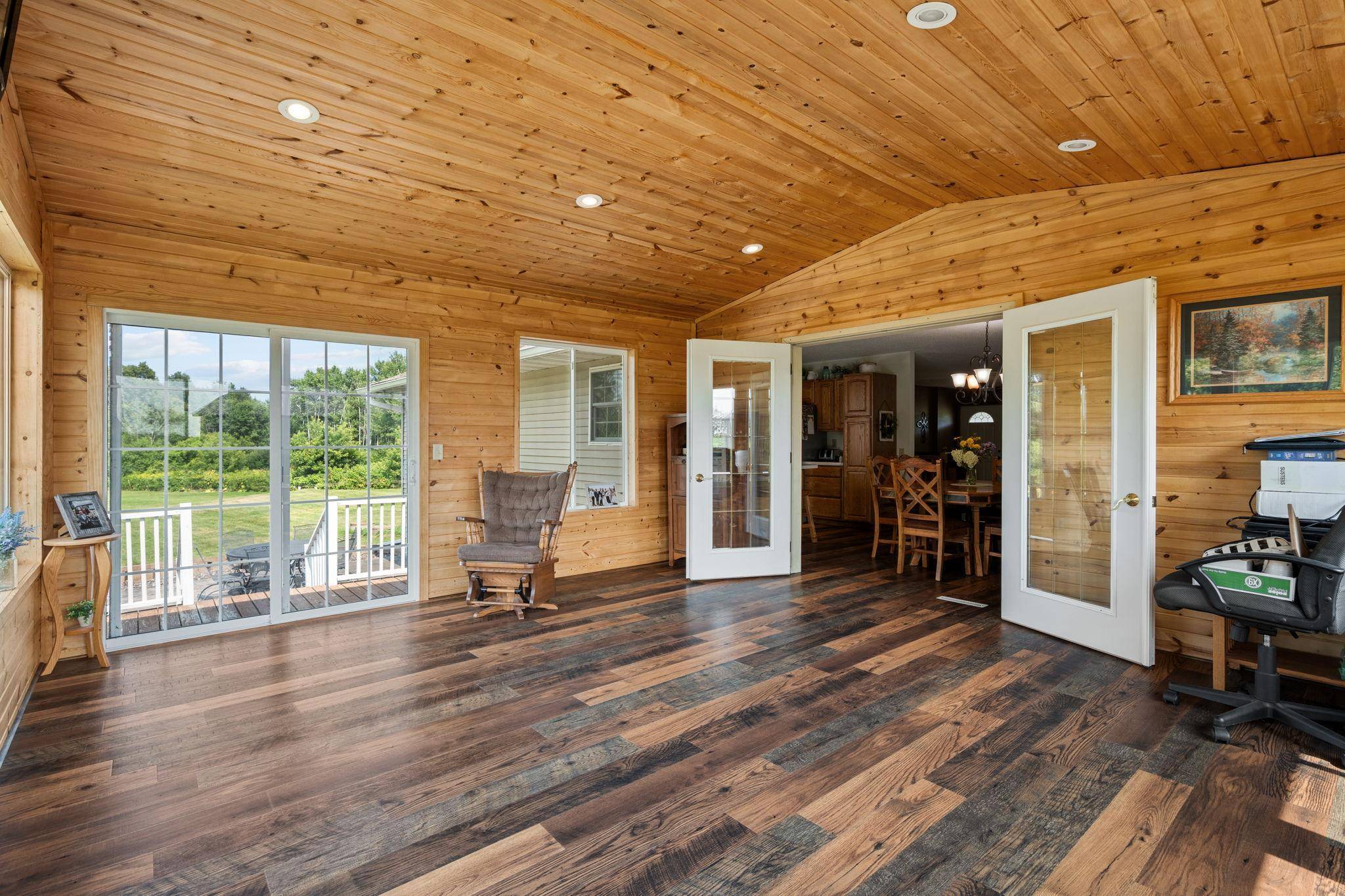 1064 10th ST, Barron, WI 54812