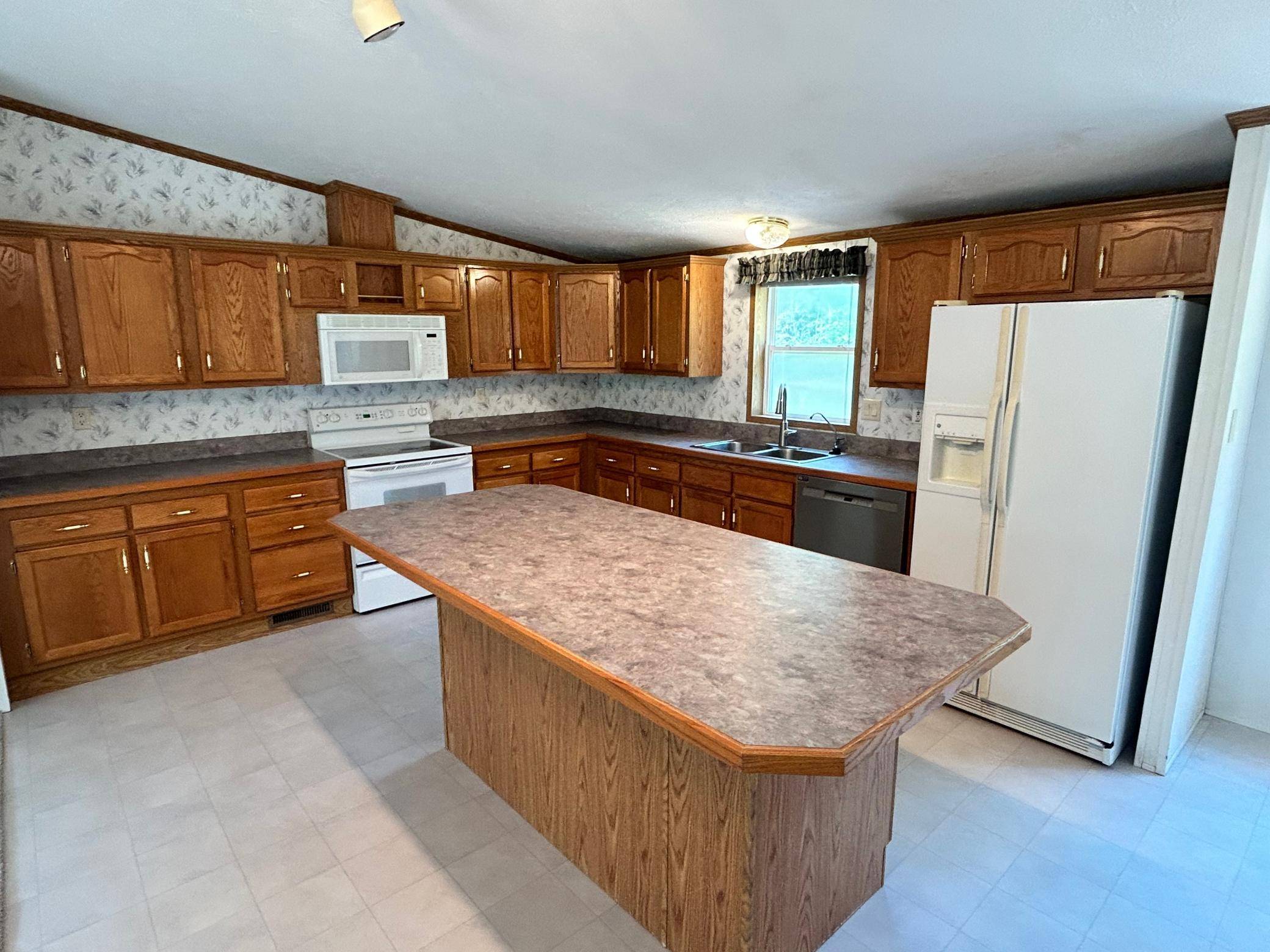 34364 Musky DR, Laporte, MN 56461