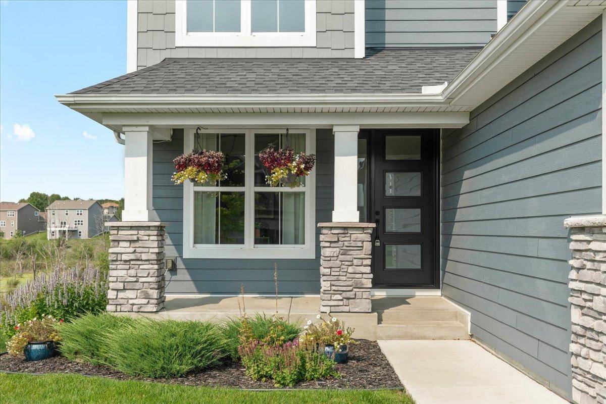 9626 Timber TER, Victoria, MN 55386