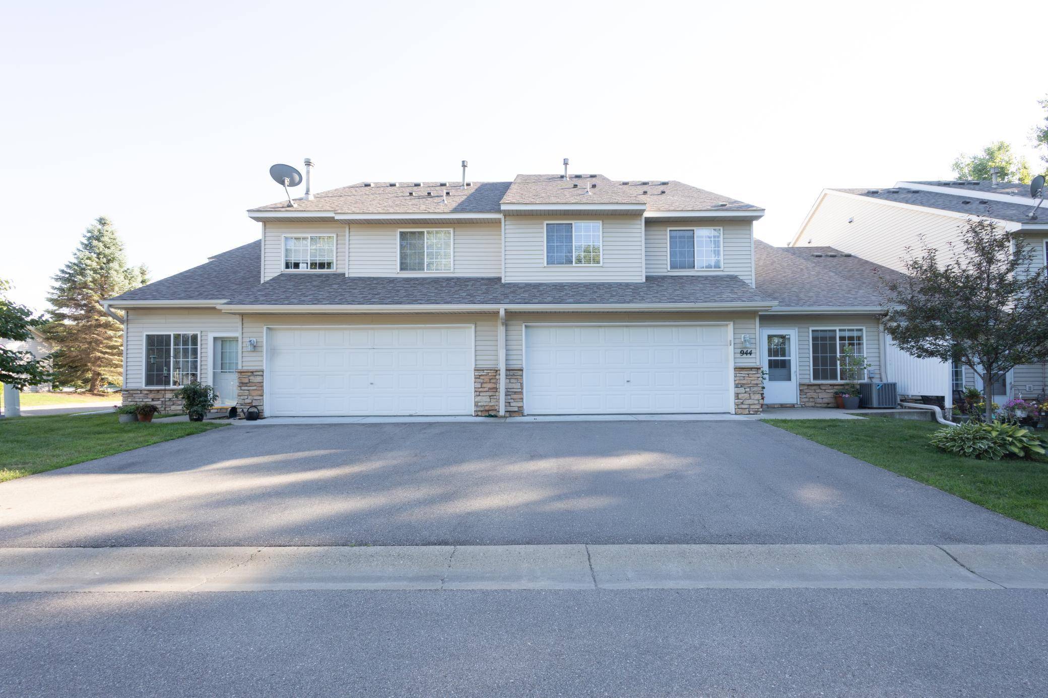 8944 Pheasant LN, Saint Bonifacius, MN 55375