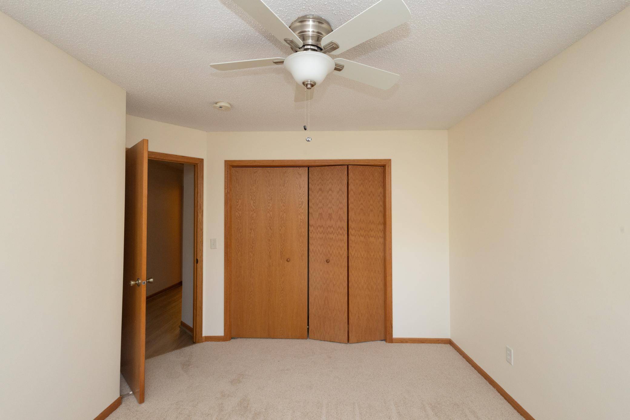 8944 Pheasant LN, Saint Bonifacius, MN 55375