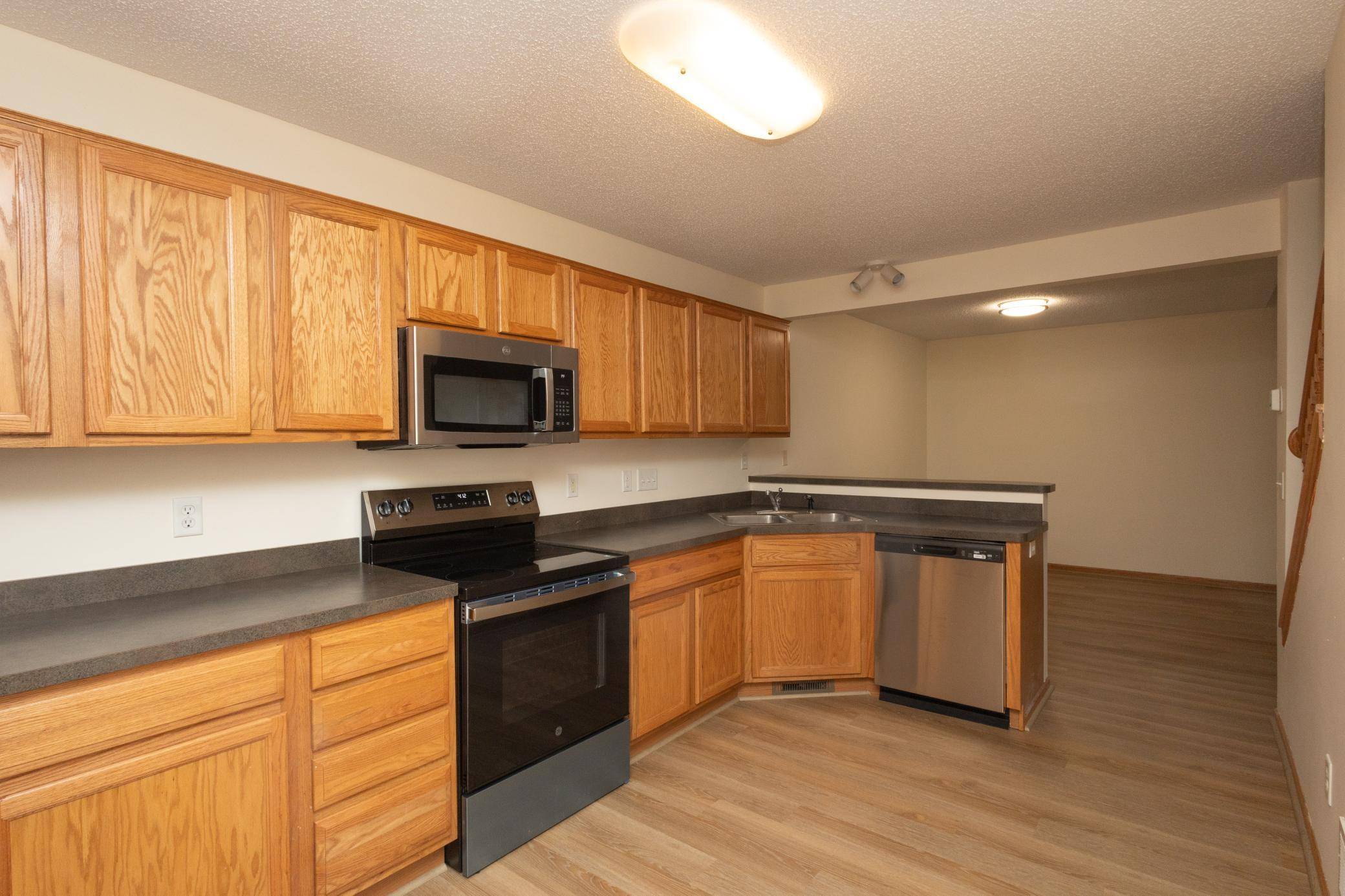 8944 Pheasant LN, Saint Bonifacius, MN 55375