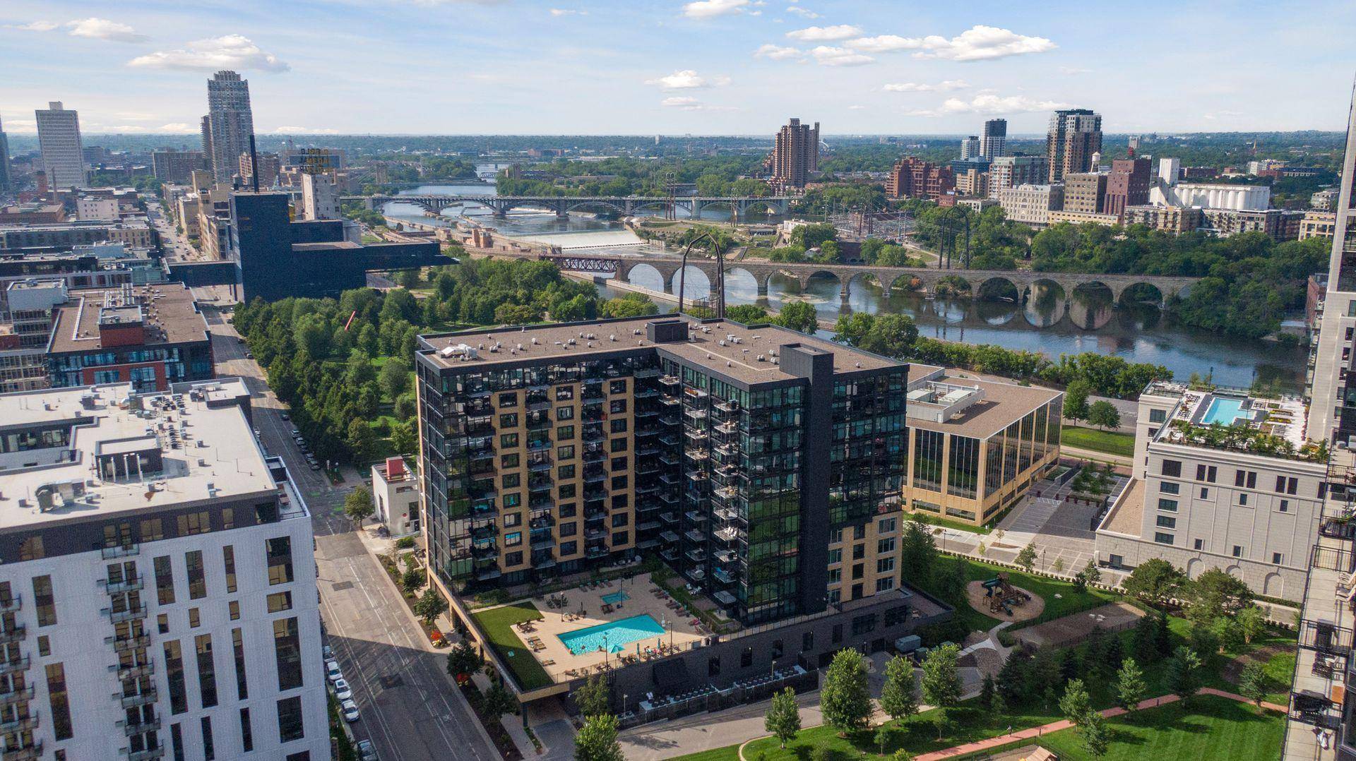 1120 S 2nd ST #102, Minneapolis, MN 55415