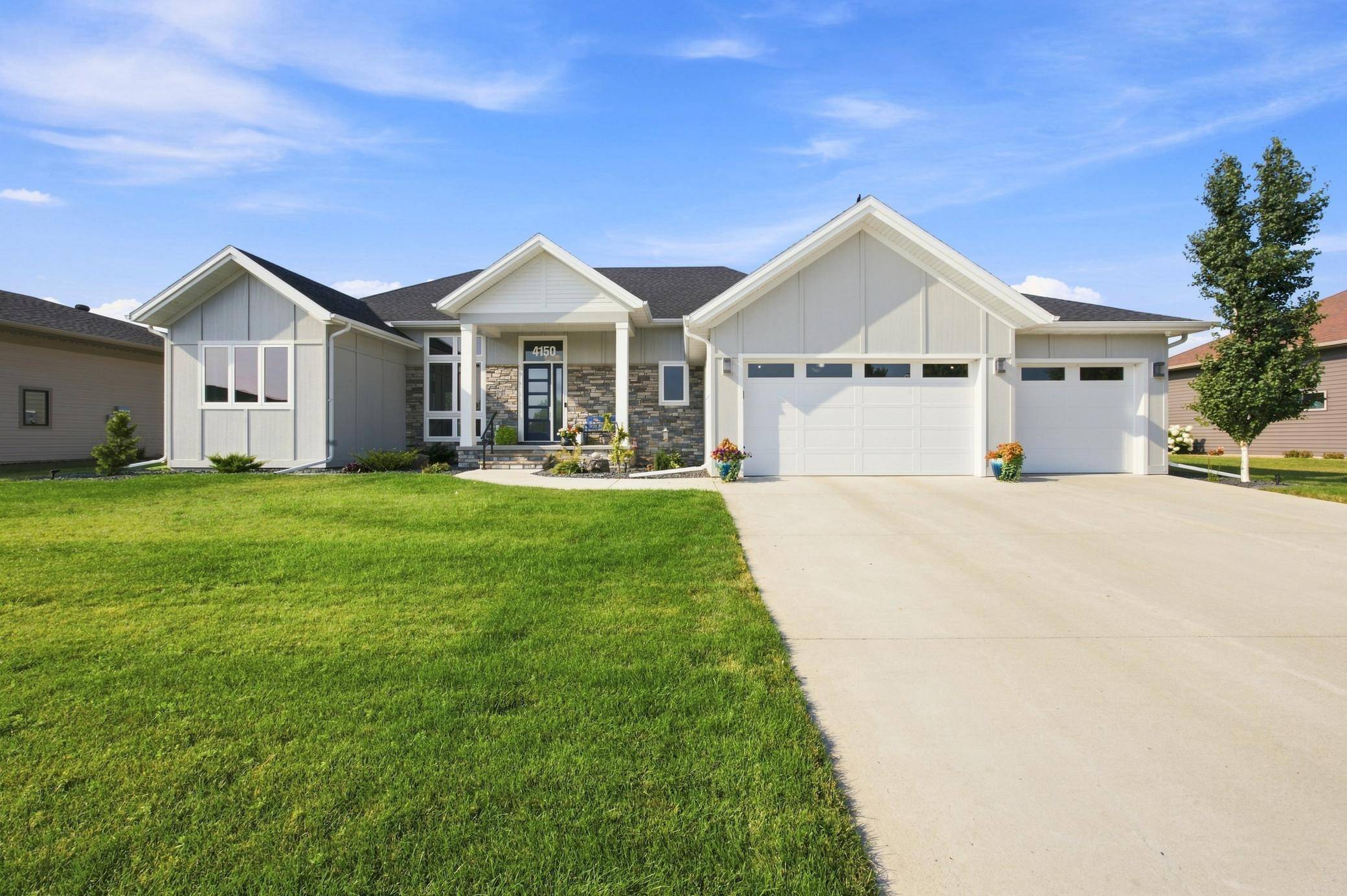 4150 Furnberg PL S, Fargo, ND 58104