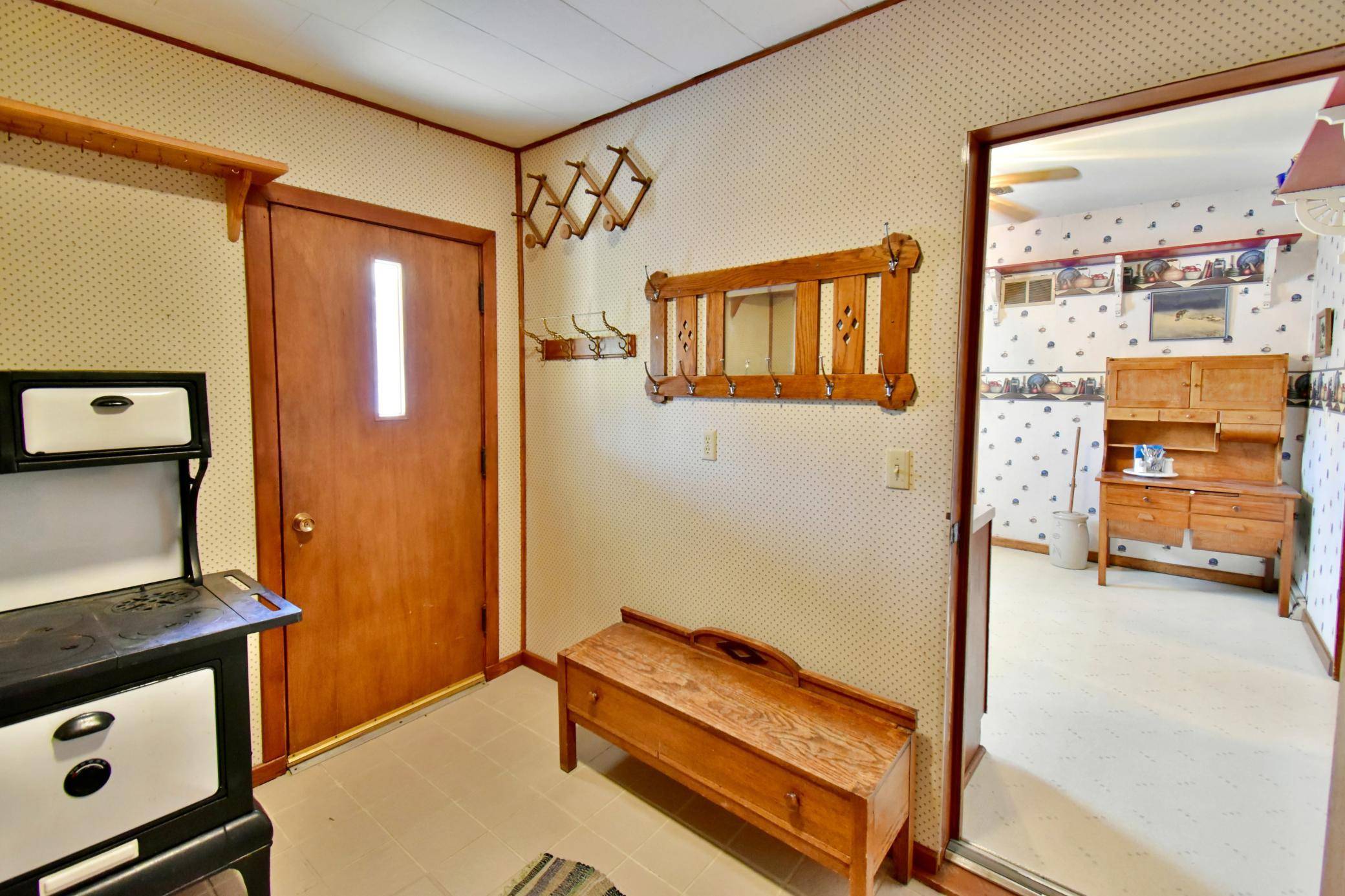 216 3rd ST N, Brownton, MN 55312
