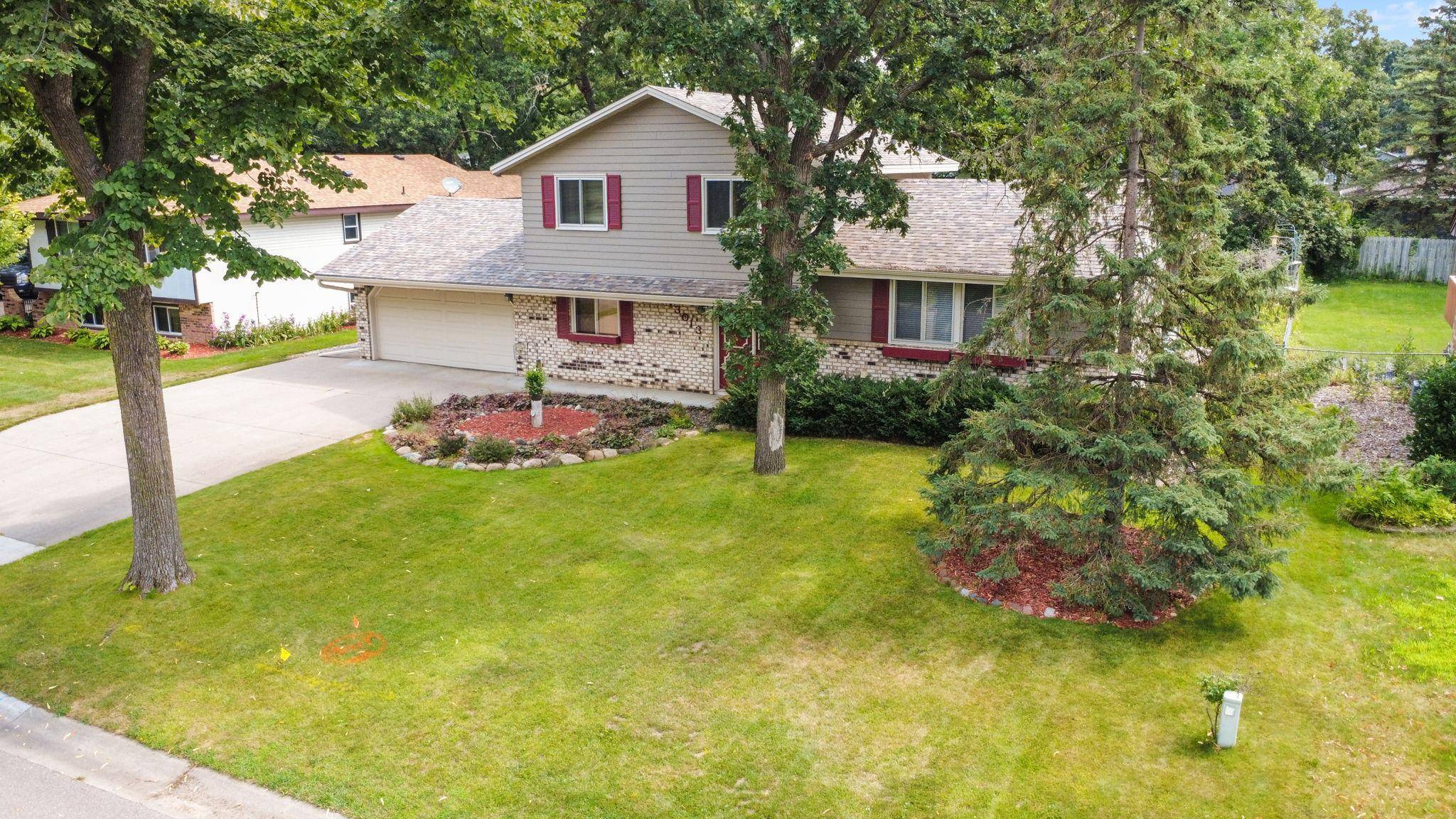 13013 Goodhue ST NE, Blaine, MN 55449