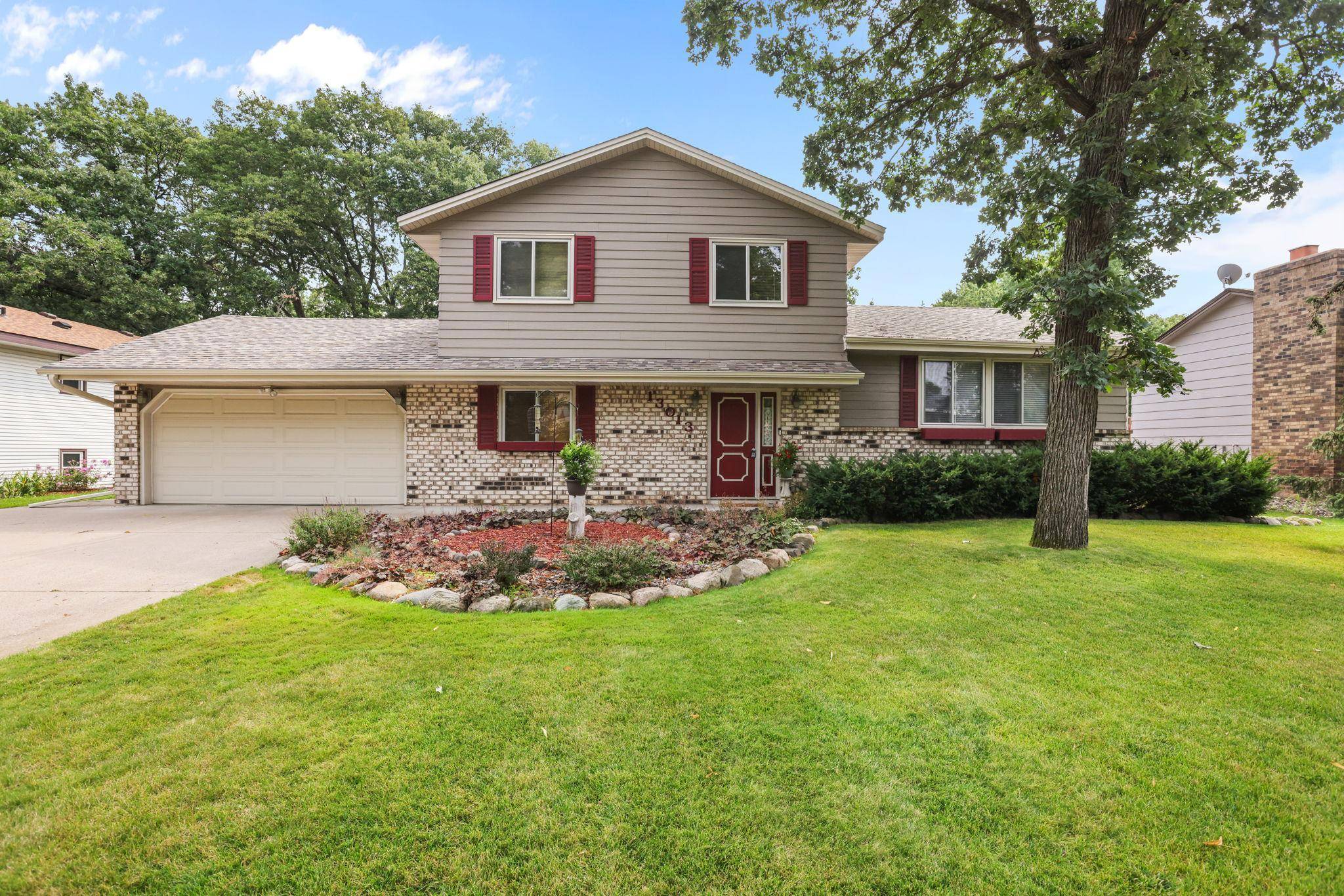 13013 Goodhue ST NE, Blaine, MN 55449