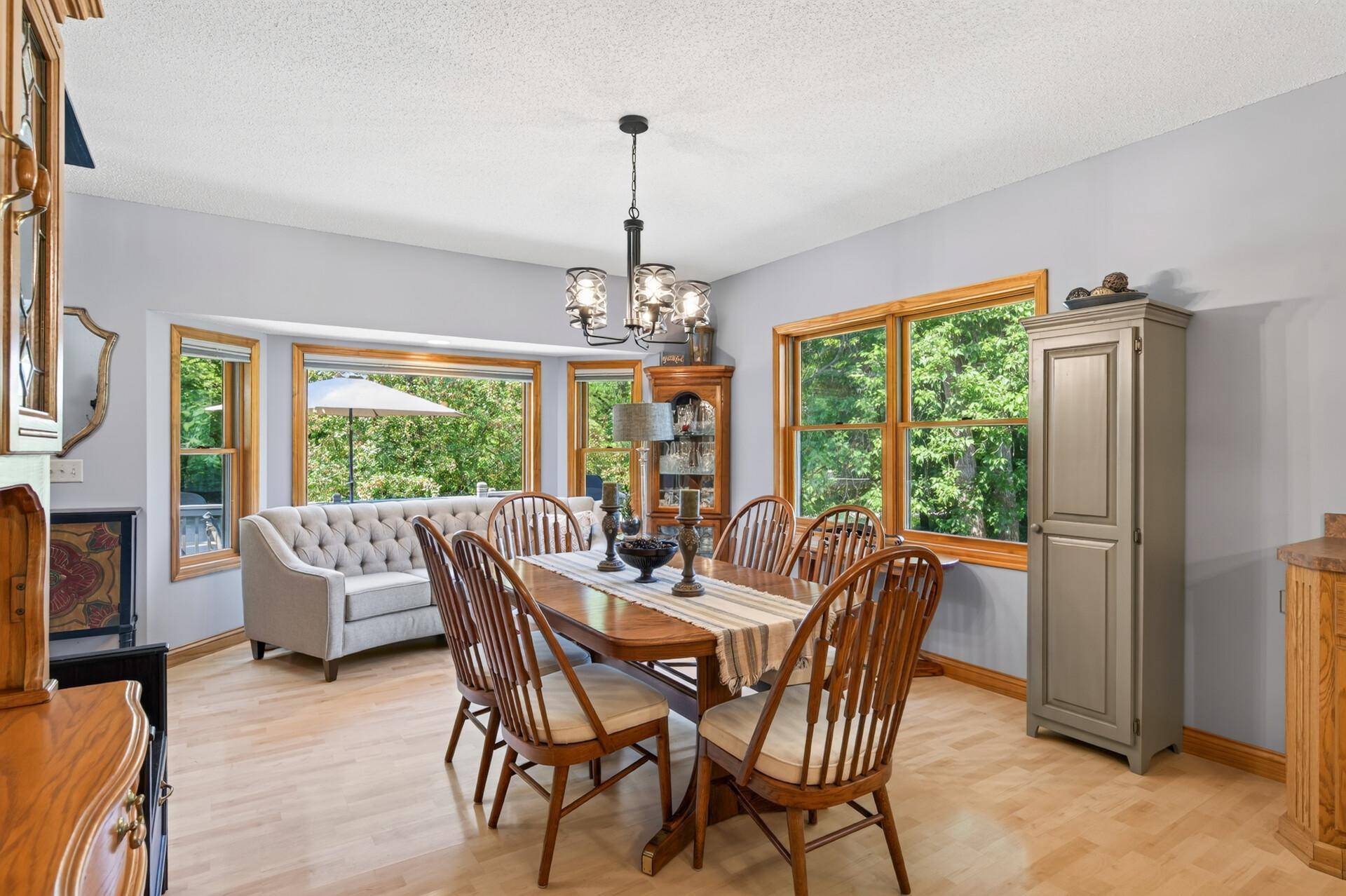 35290 Quincy DR NE, Cambridge, MN 55008