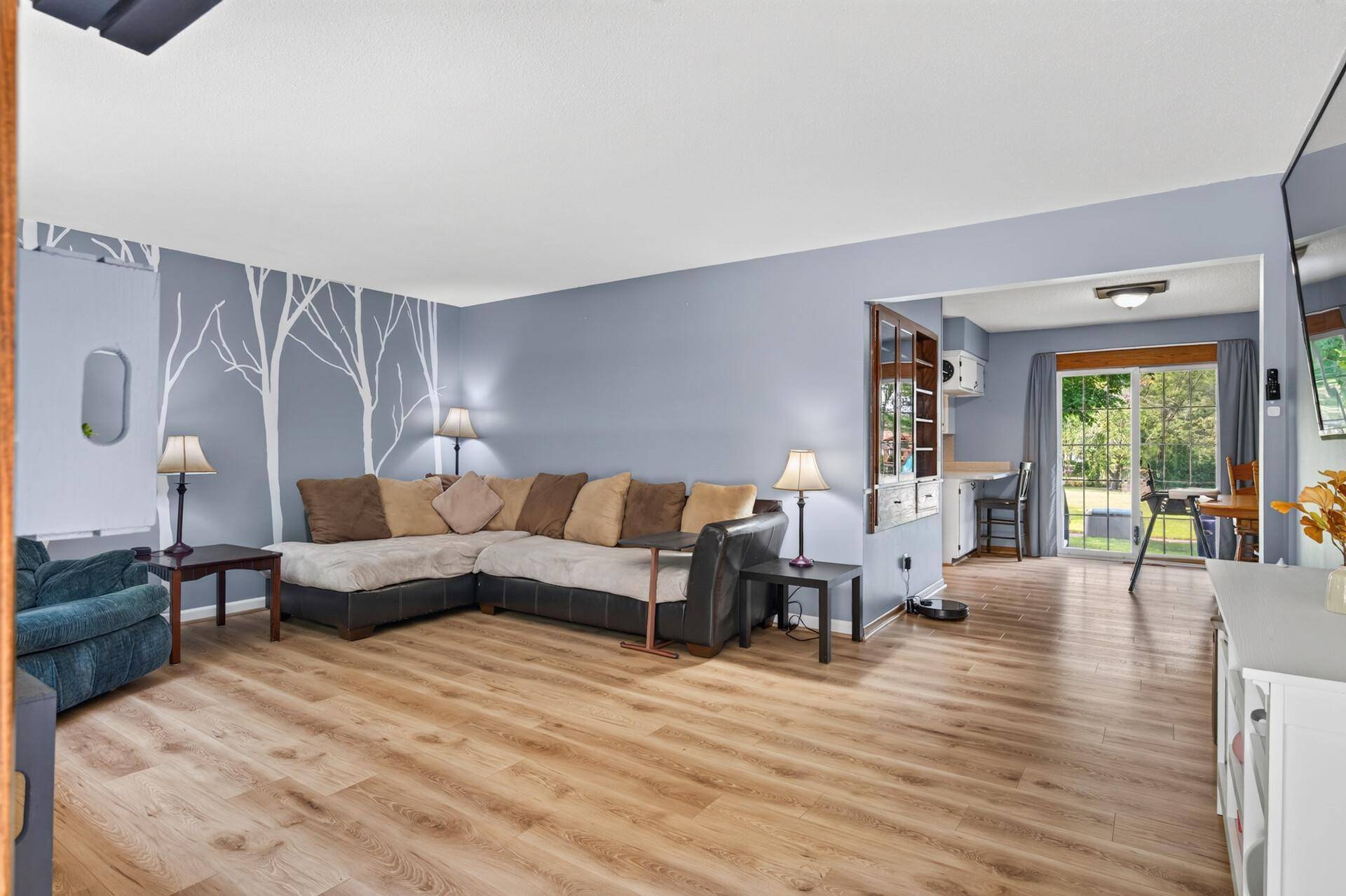 13848 Crosstown DR NW, Andover, MN 55304