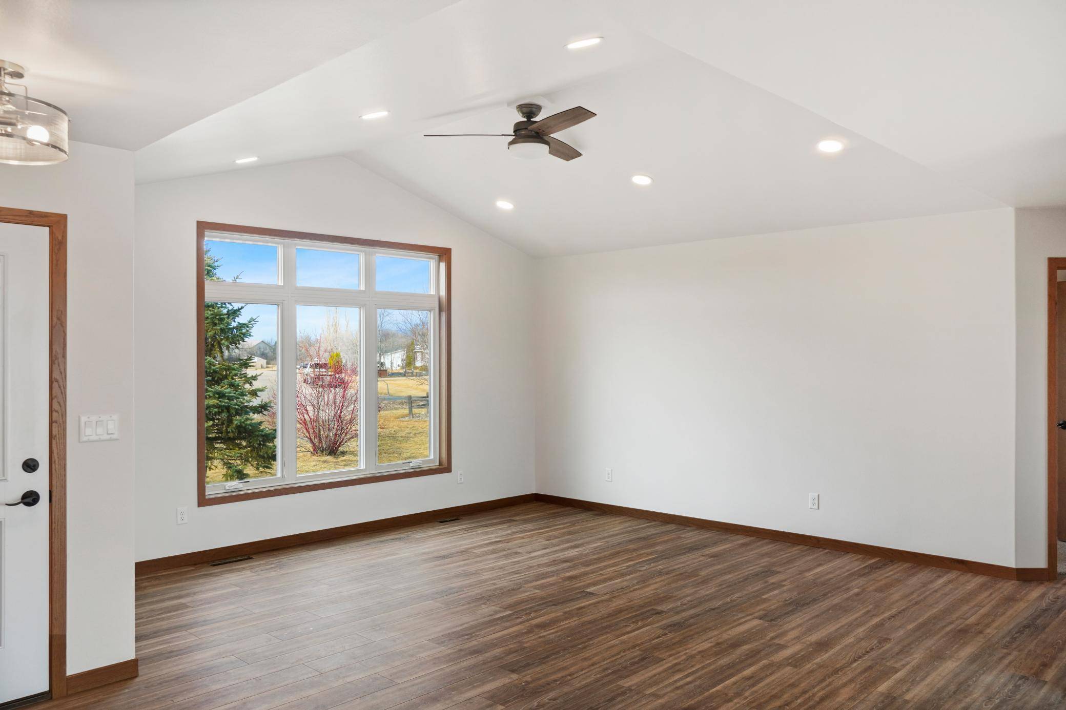220 Lylac Circle, Forman, ND 58032