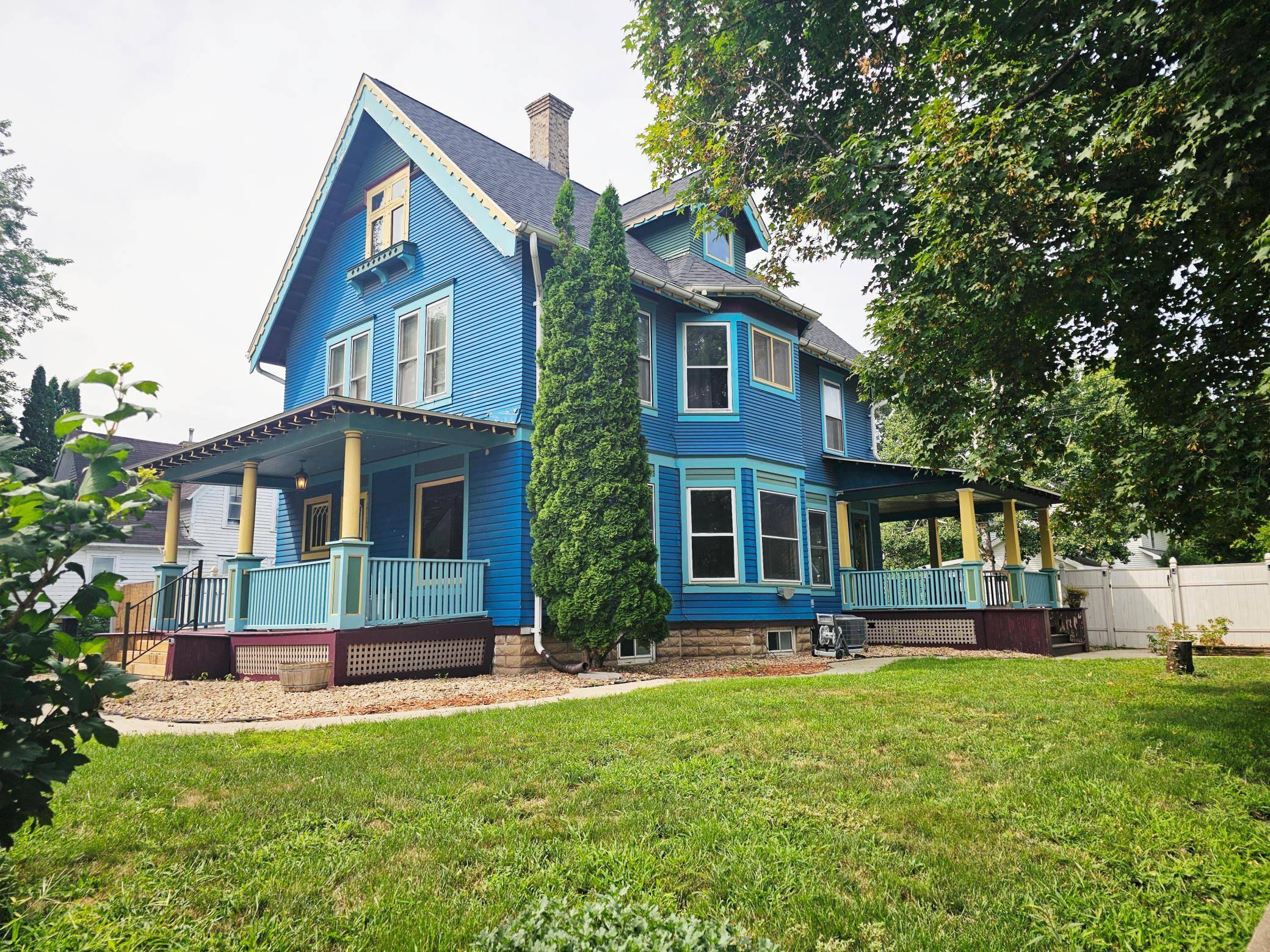 121 N 5th ST, Montevideo, MN 56265