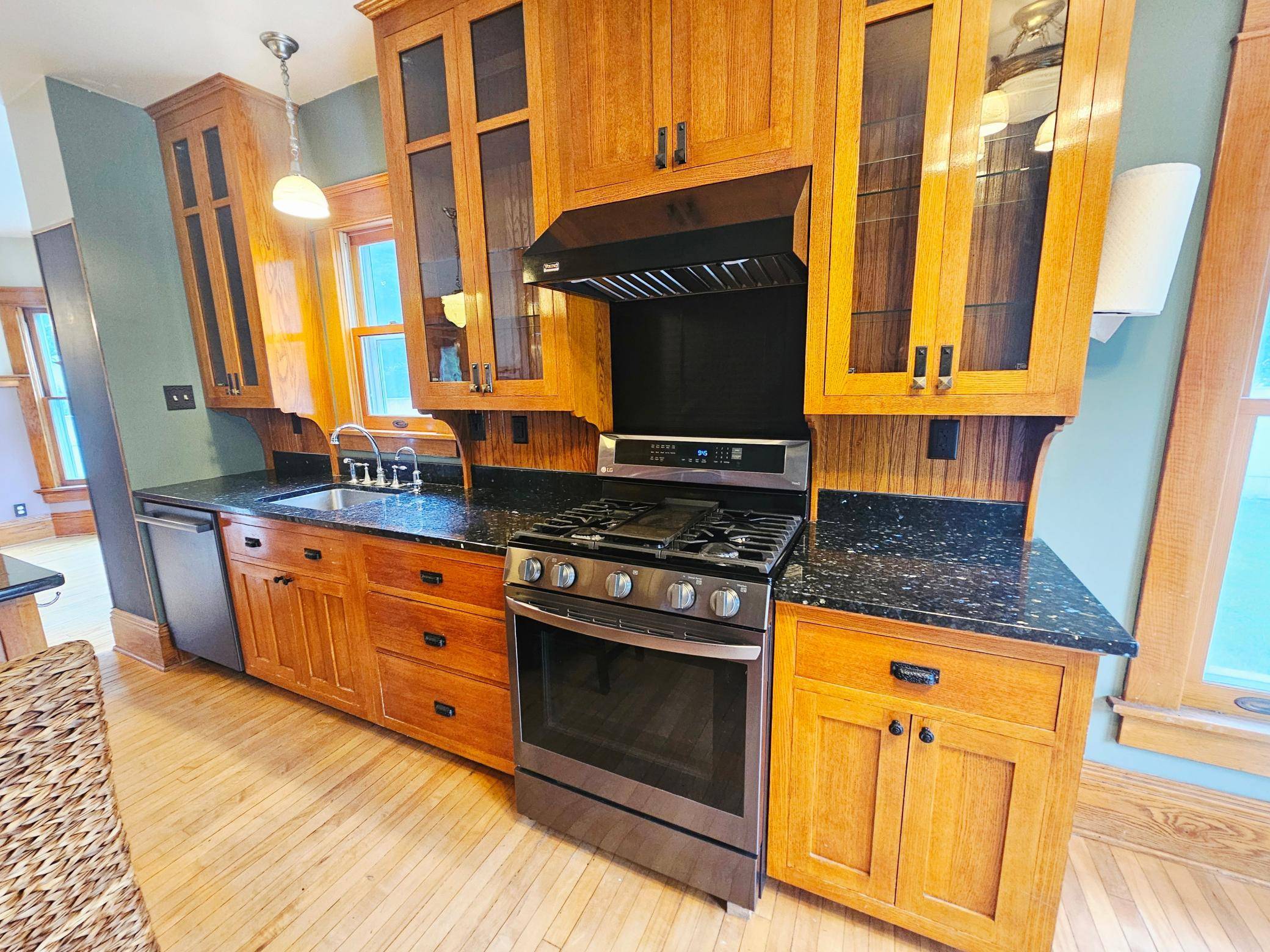 121 N 5th ST, Montevideo, MN 56265