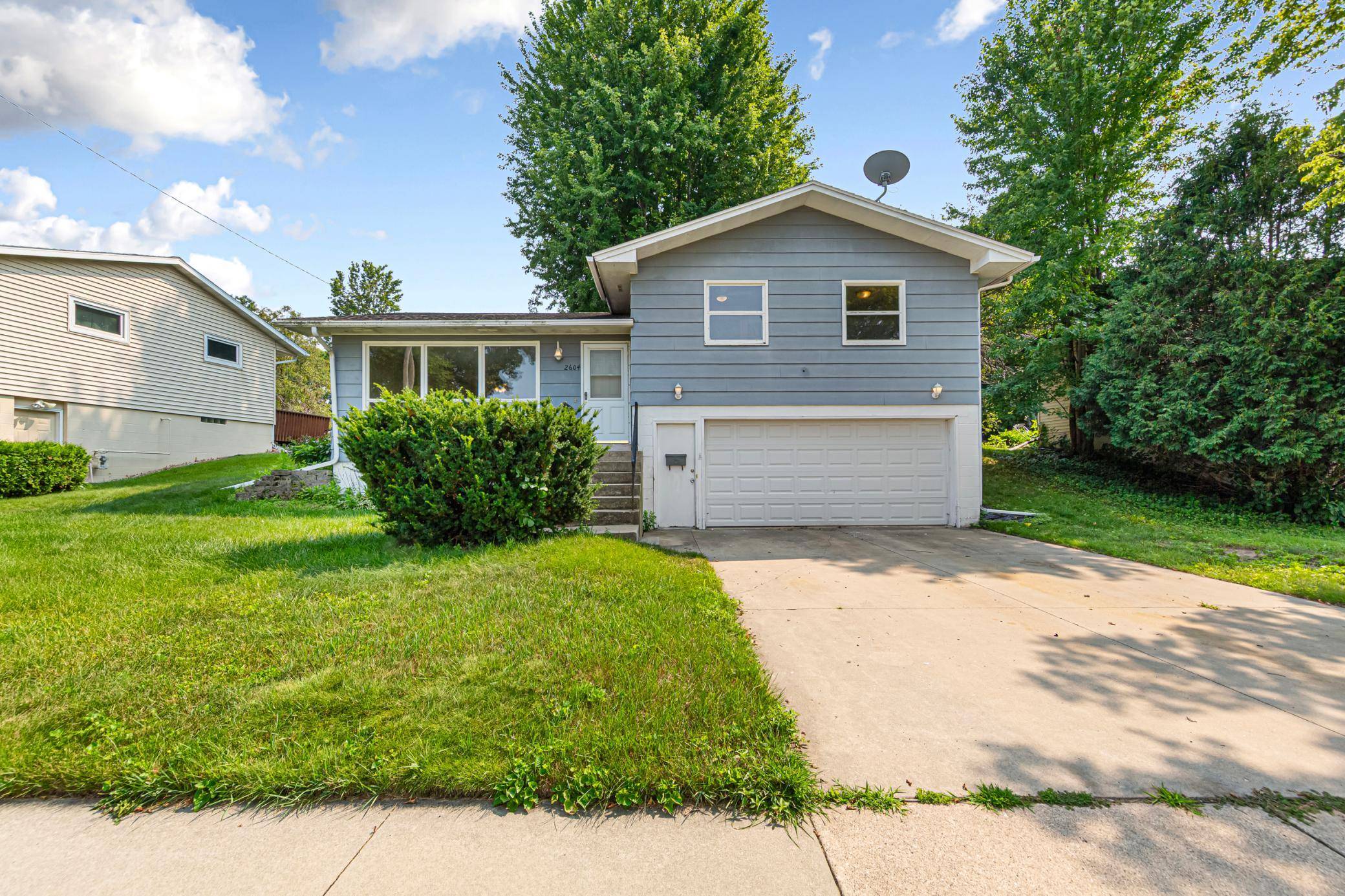2604 26th ST NW, Rochester, MN 55901