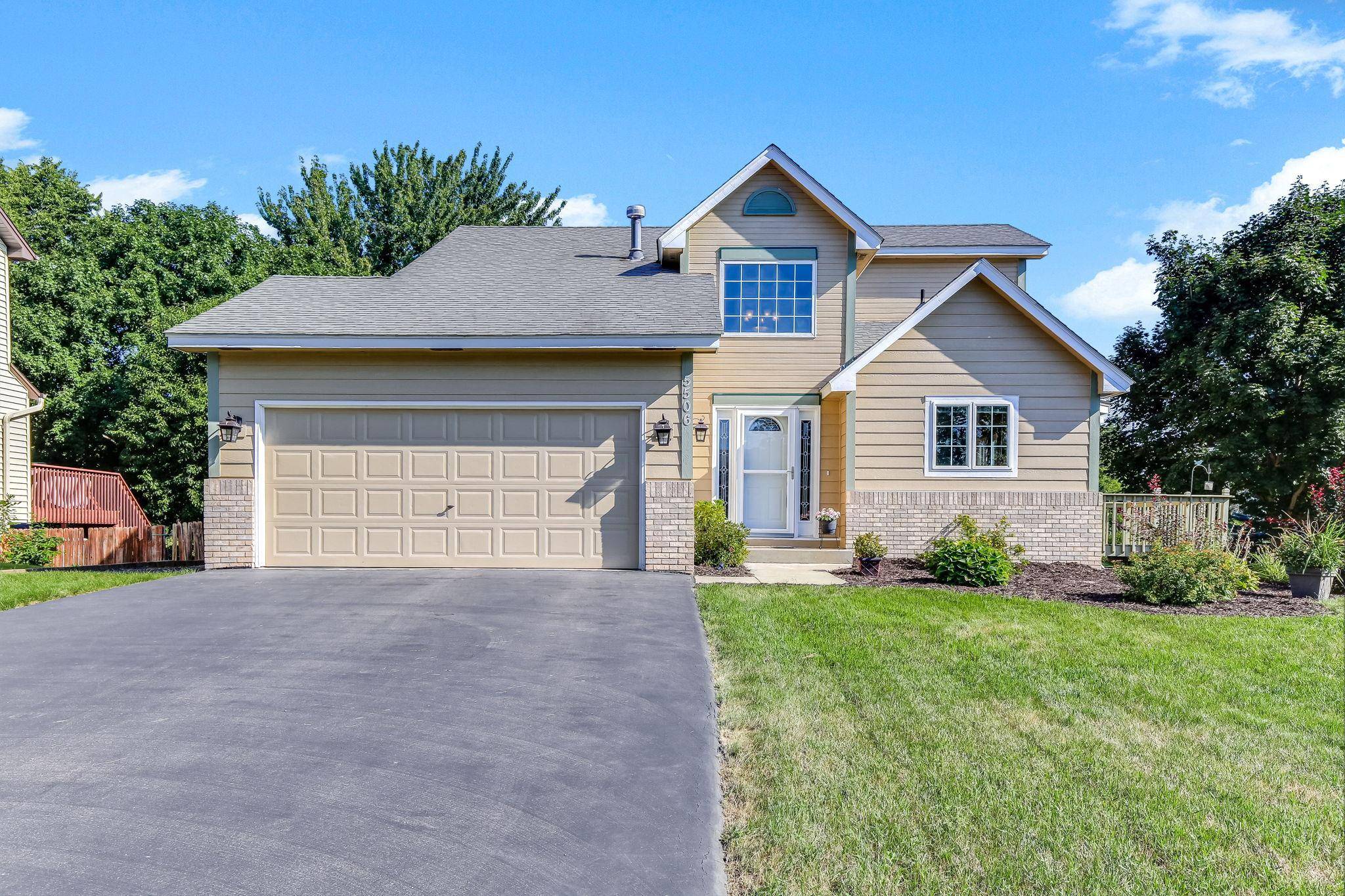 5506 W 137th ST, Savage, MN 55378