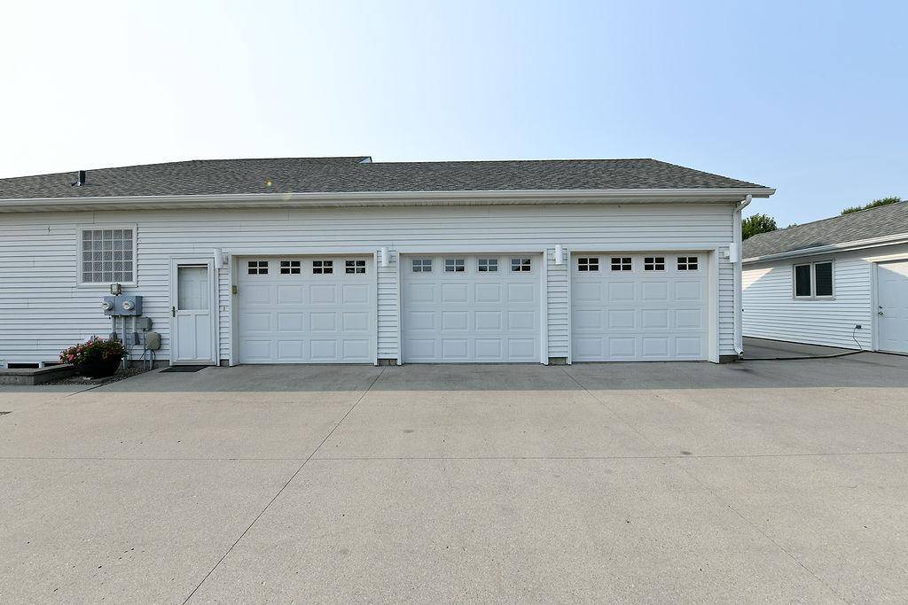 520 2nd AVE S, Kindred, ND 58051