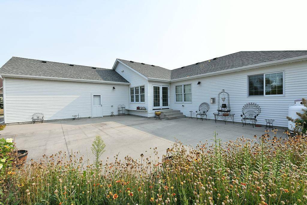 520 2nd AVE S, Kindred, ND 58051