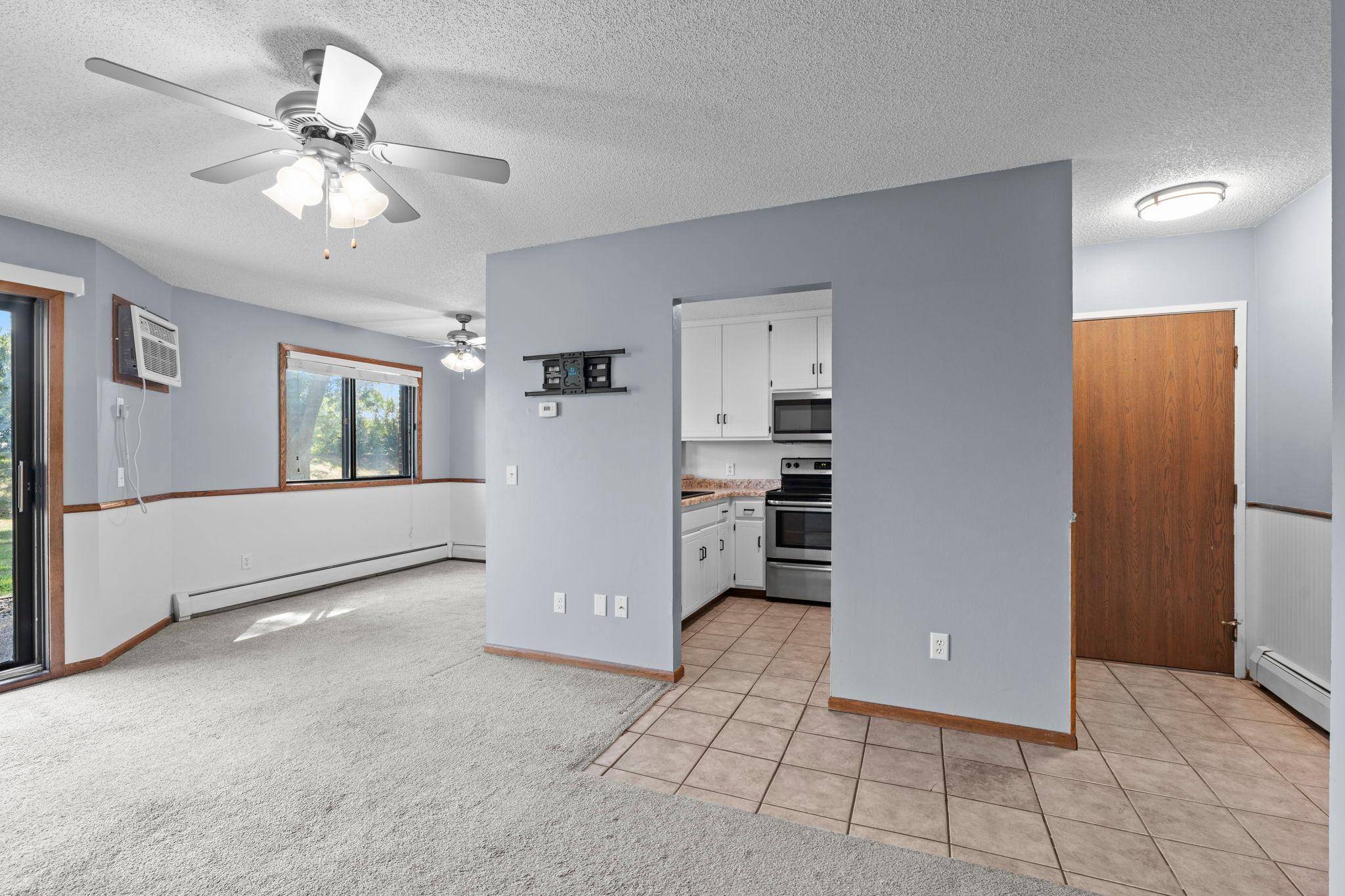 14847 Endicott WAY #107, Apple Valley, MN 55124
