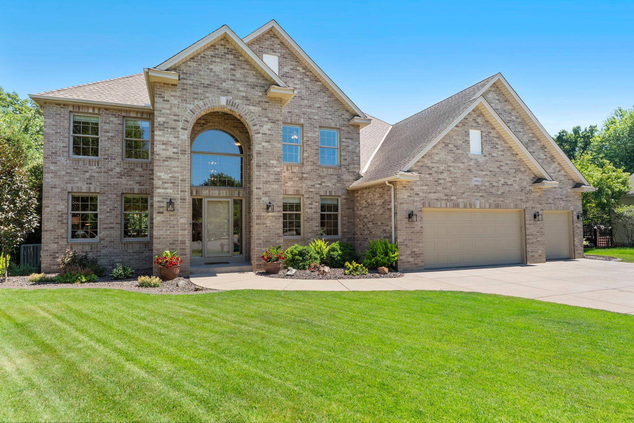 13401 Cormack CIR, Rosemount, MN 55068