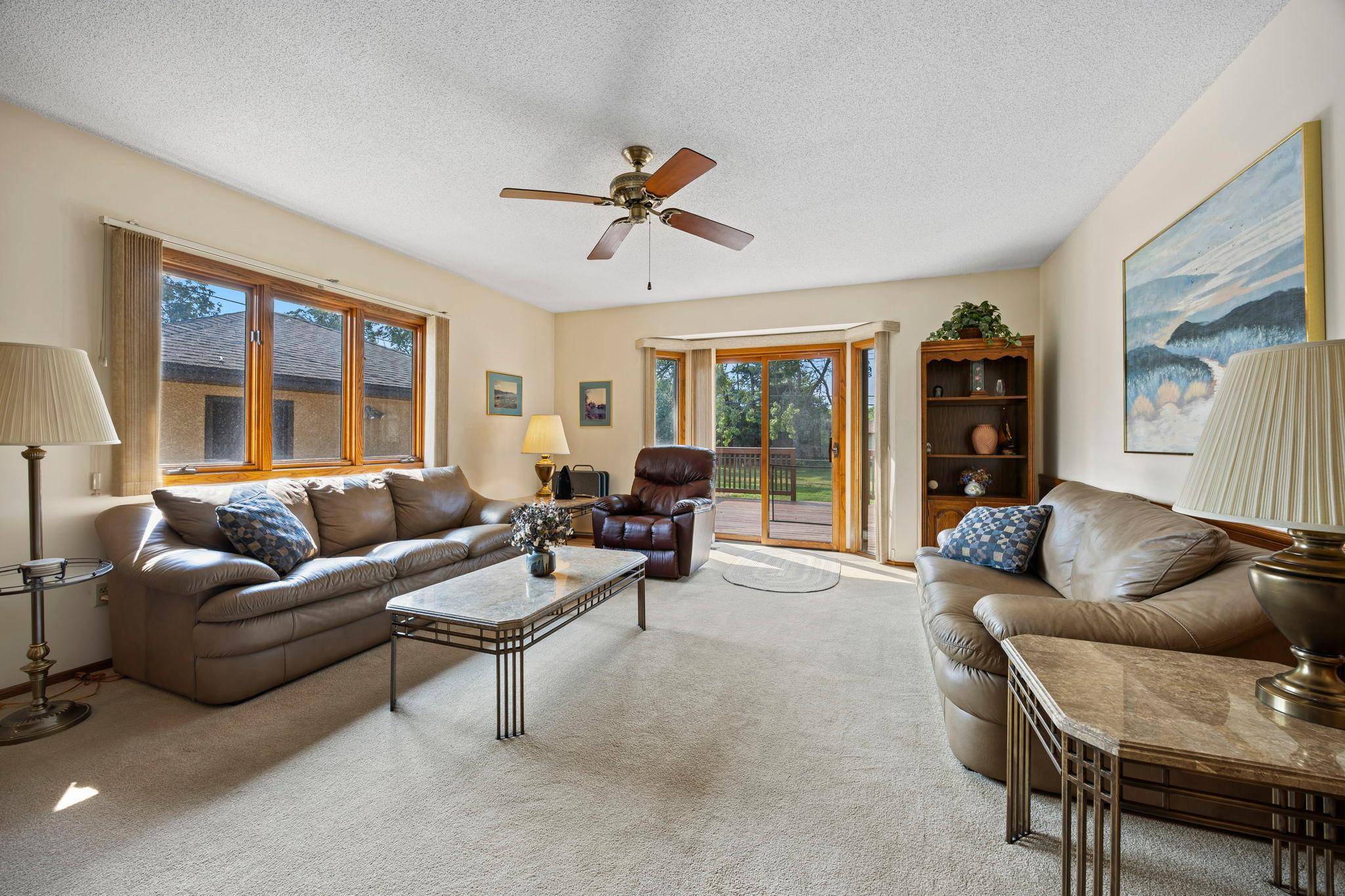 3407 Woodbine LN N, Brooklyn Center, MN 55429