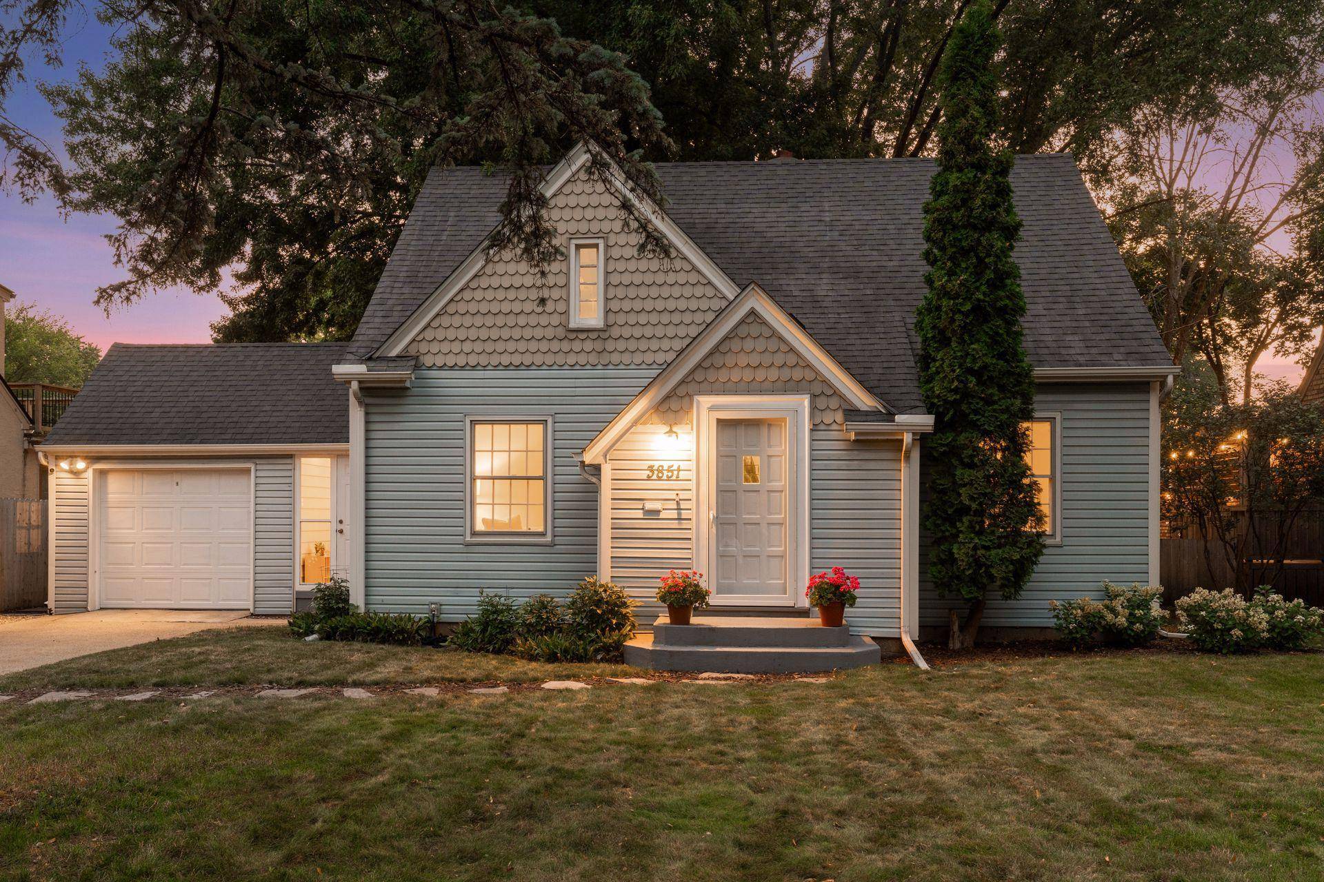 3851 Welcome AVE N, Robbinsdale, MN 55422