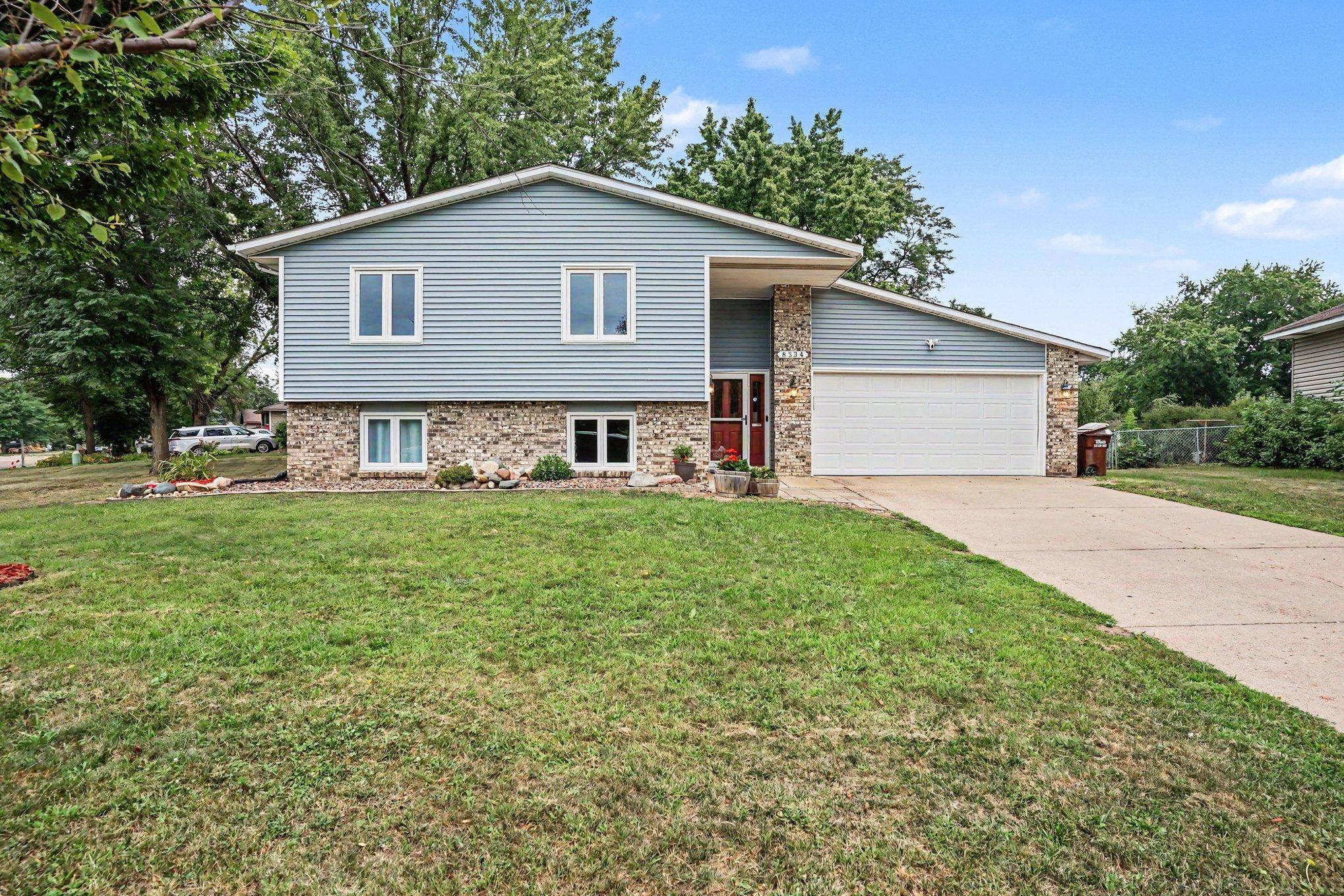 8334 77th Street CT S, Cottage Grove, MN 55016
