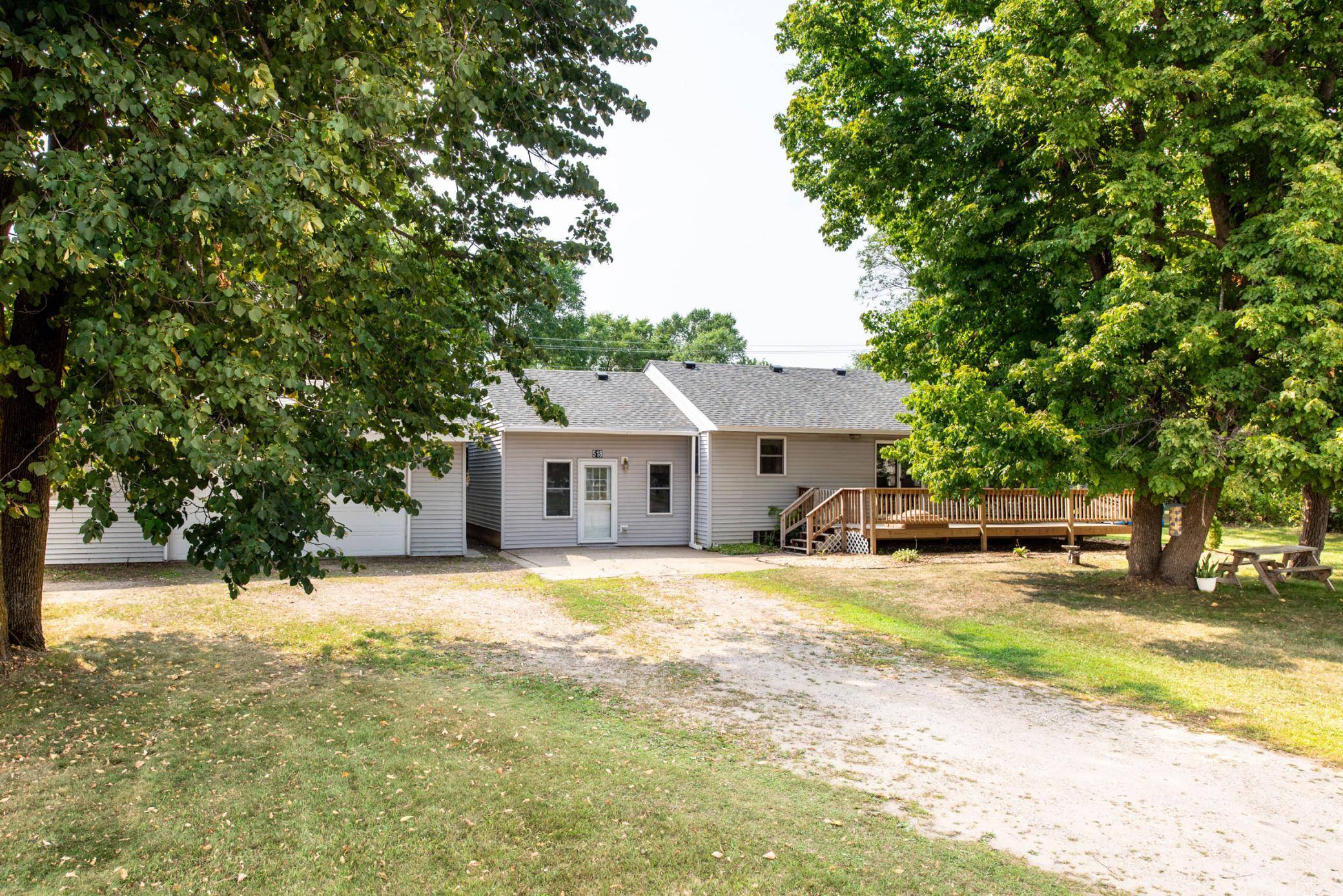 518 N Otter AVE, Parkers Prairie, MN 56361