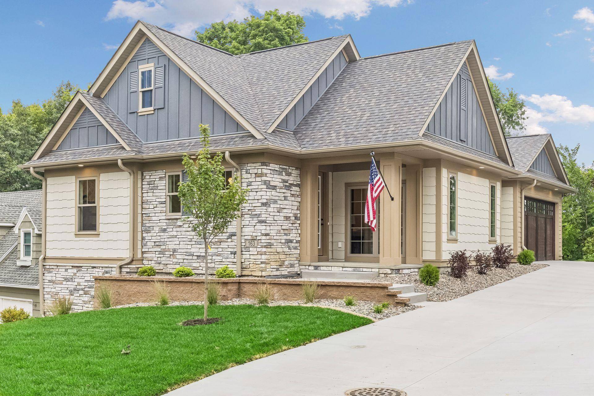 163 2nd ST, Excelsior, MN 55331