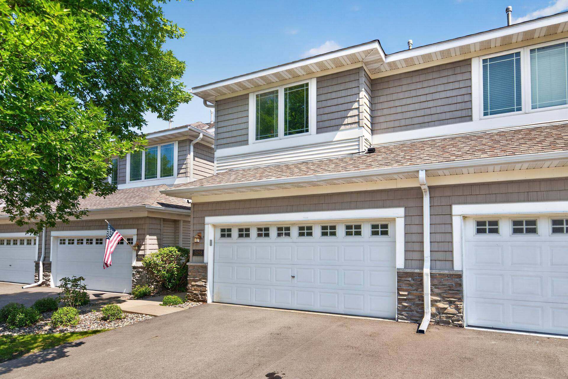 5058 Yuma LN N, Plymouth, MN 55446