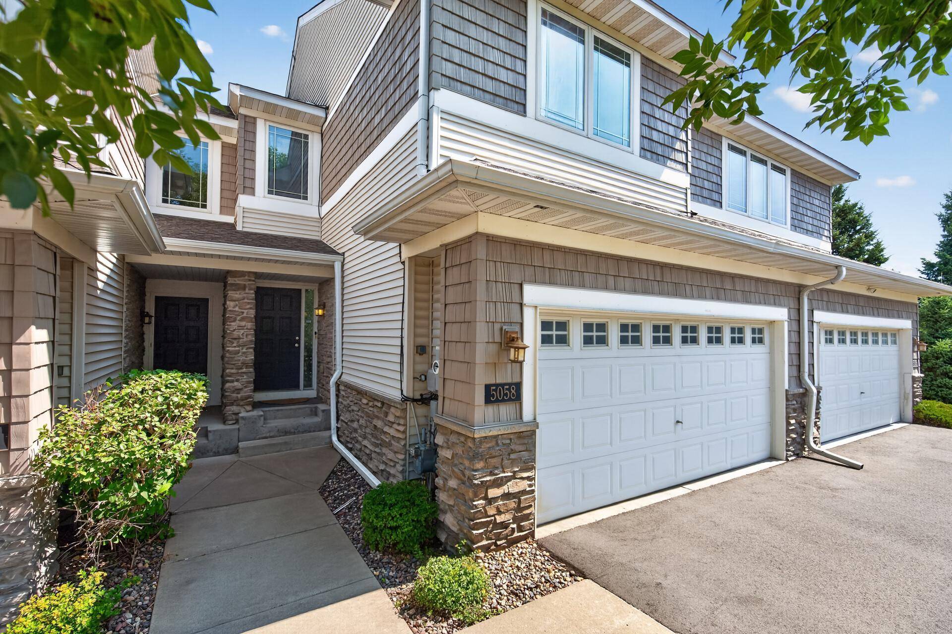 5058 Yuma LN N, Plymouth, MN 55446