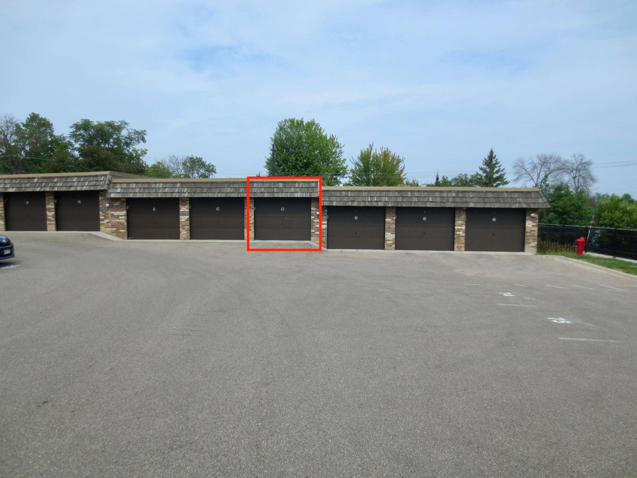 4371 Wilshire BLVD #303, Mound, MN 55364