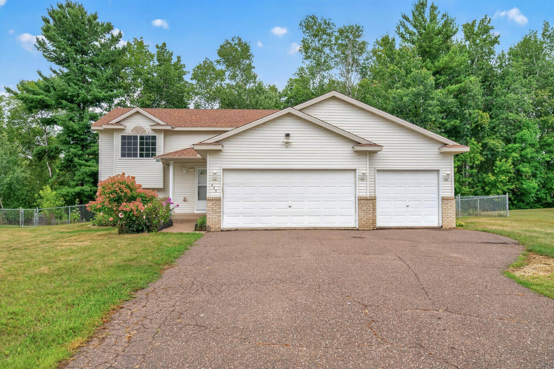 435 8th AVE NE, Pine City, MN 55063