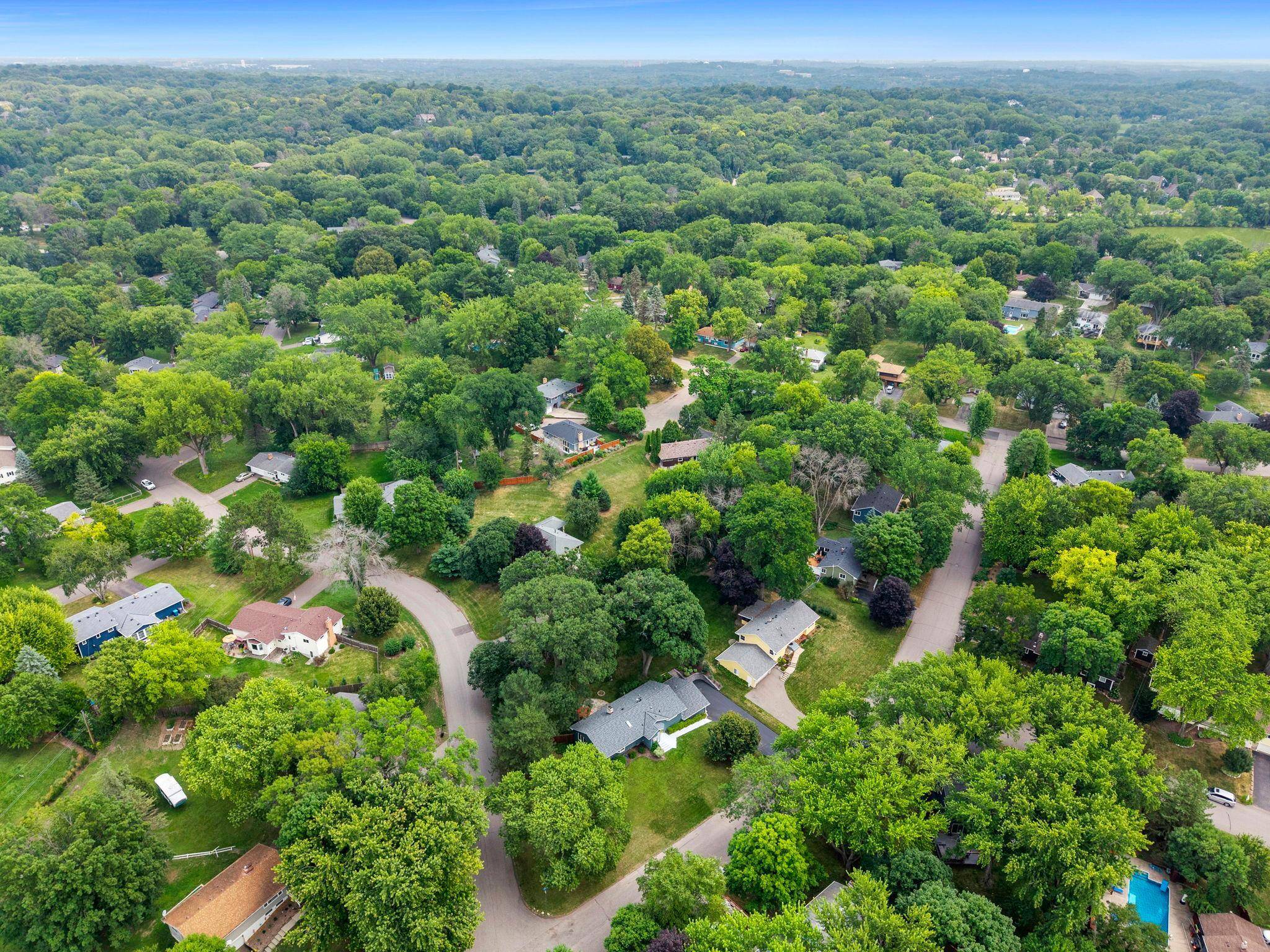 16409 Norwood LN, Minnetonka, MN 55345