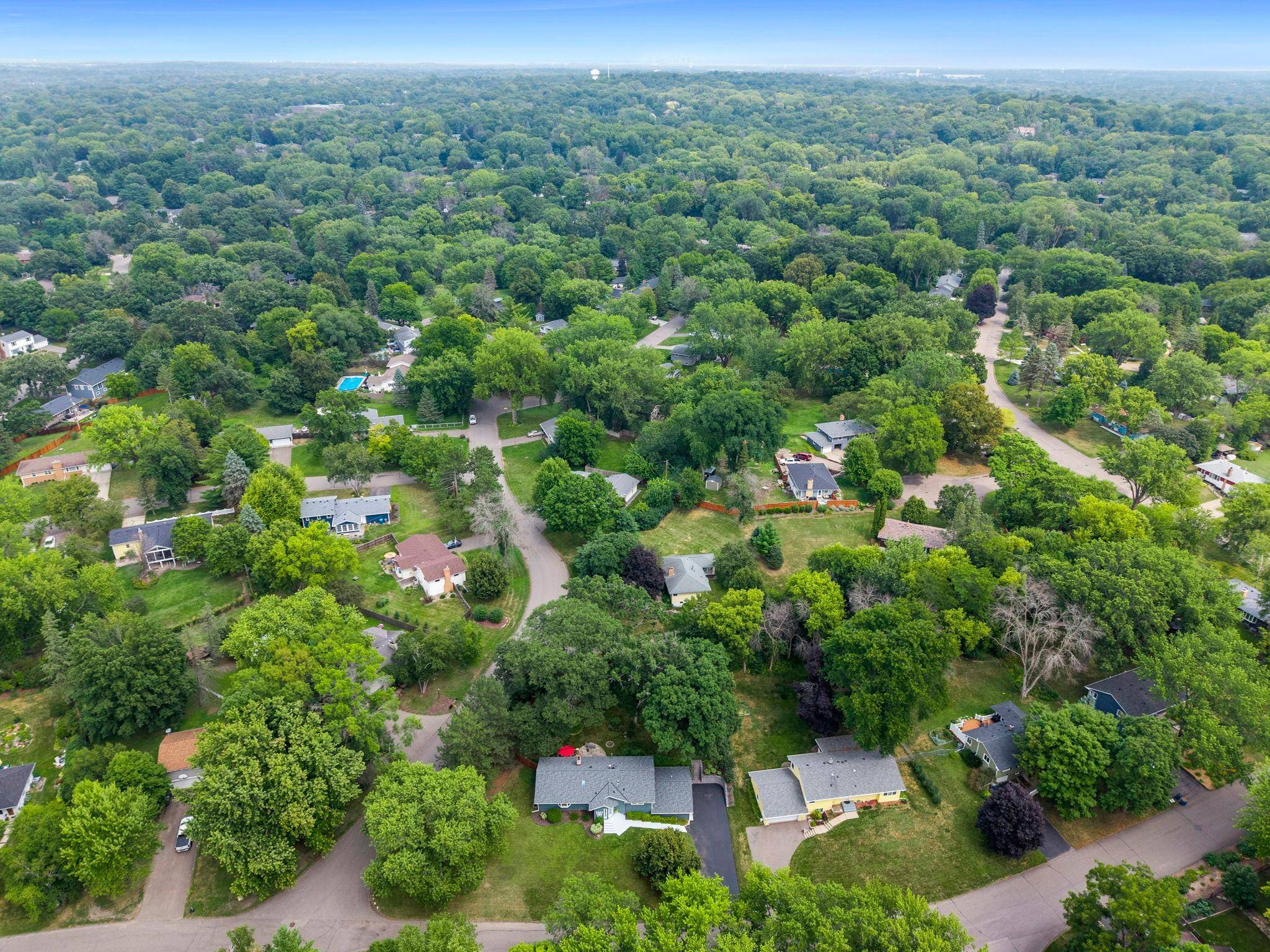 16409 Norwood LN, Minnetonka, MN 55345
