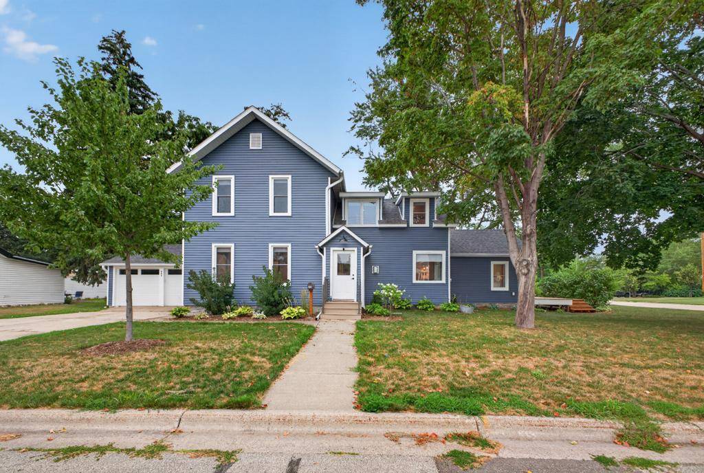 809 S Prairie ST, Lake City, MN 55041