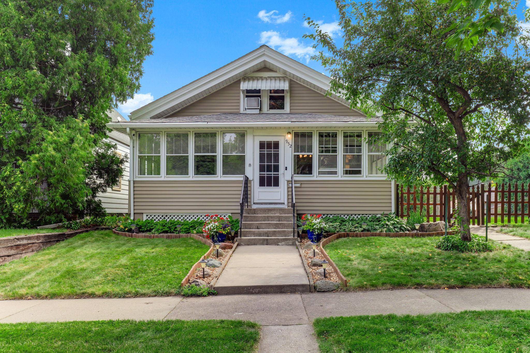 952 Humboldt AVE, West Saint Paul, MN 55118