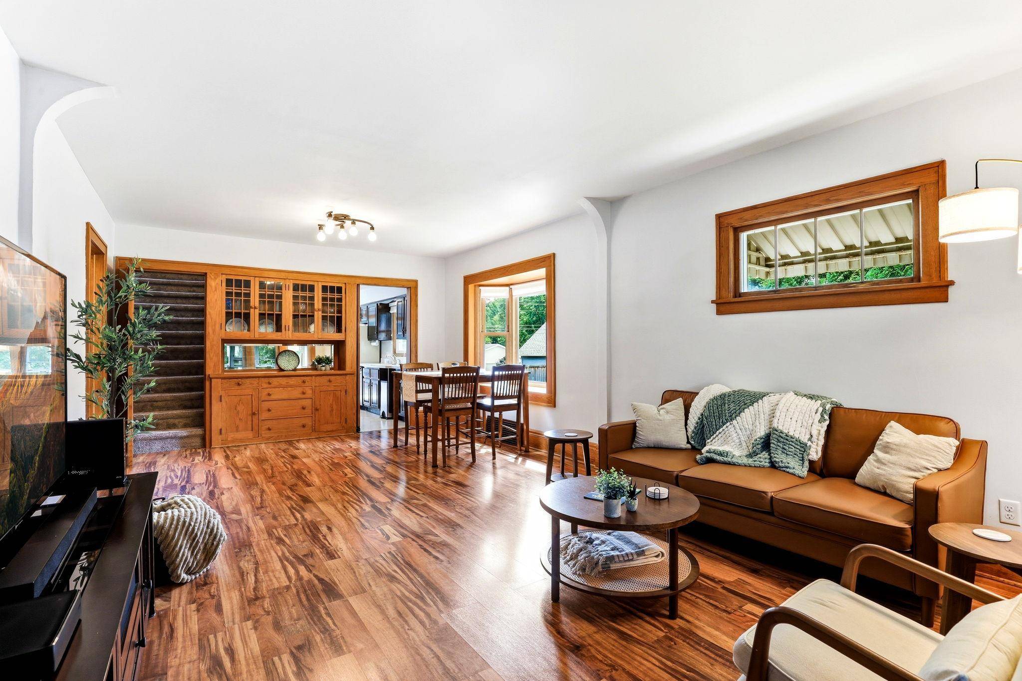 952 Humboldt AVE, West Saint Paul, MN 55118