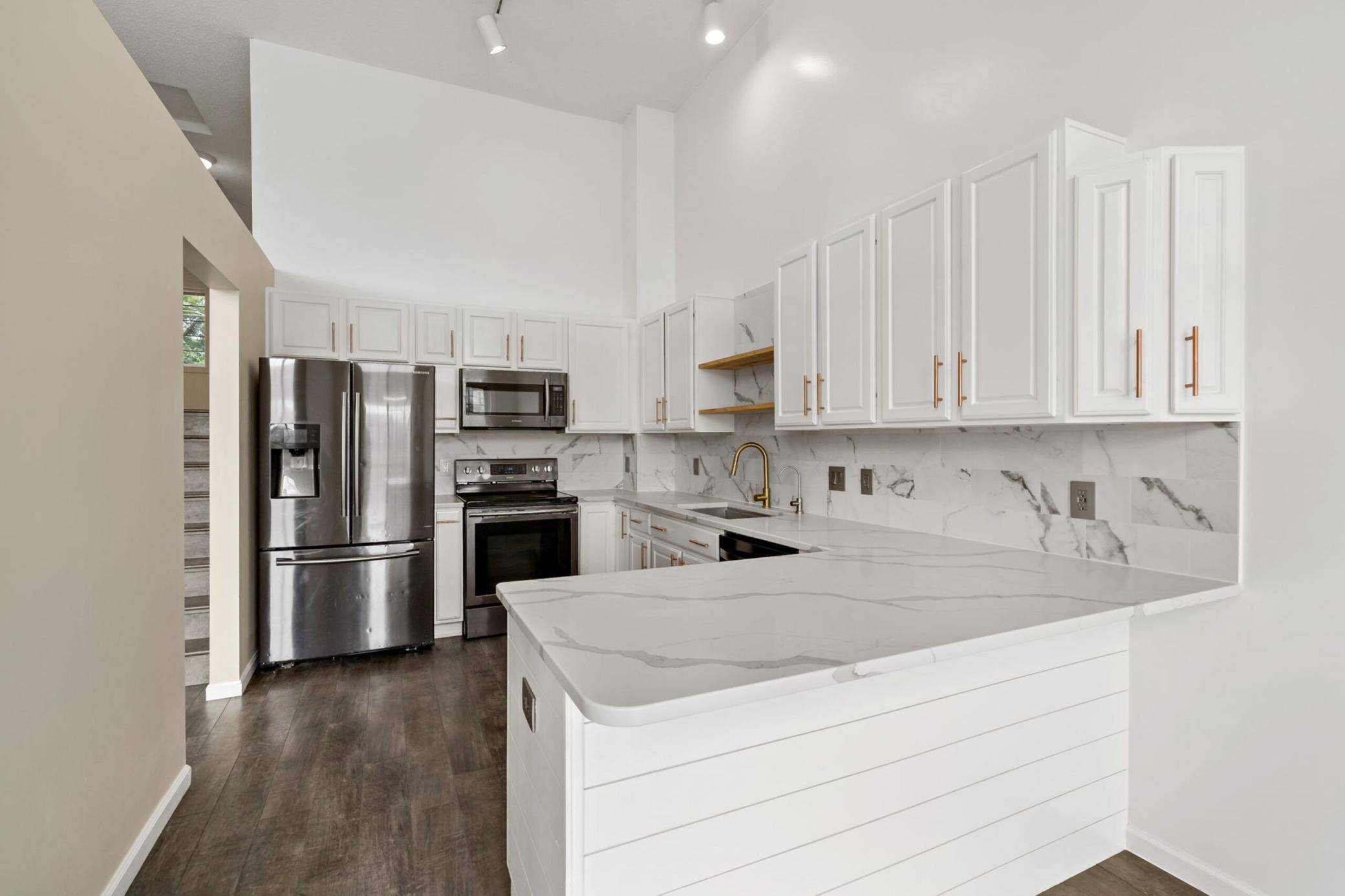 813 Alysheba RD, Shakopee, MN 55379