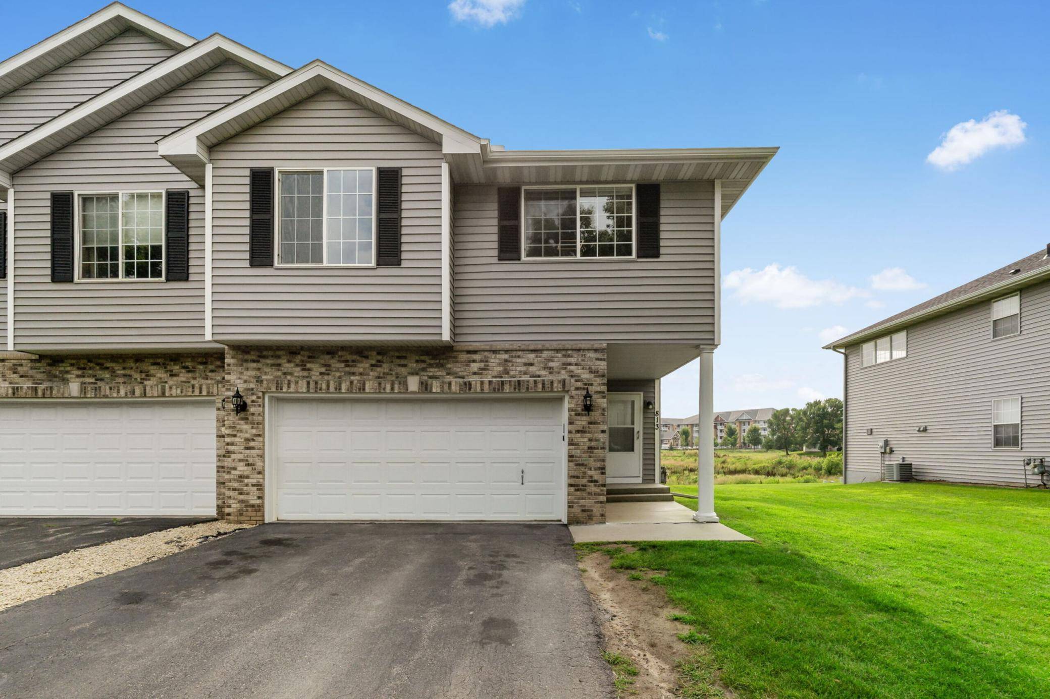 813 Alysheba RD, Shakopee, MN 55379