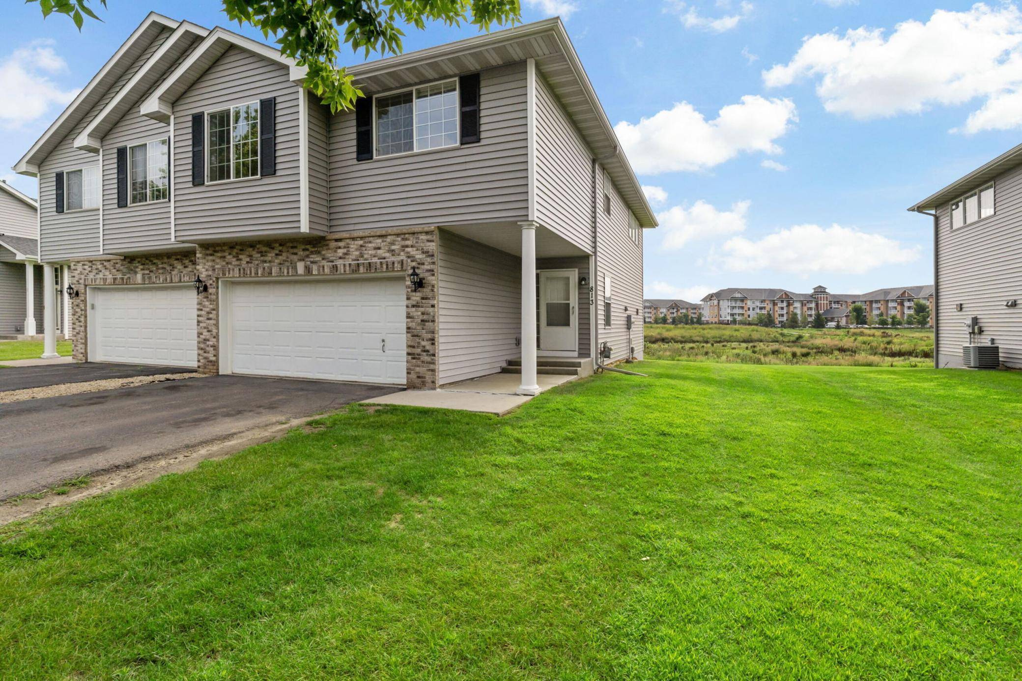 813 Alysheba RD, Shakopee, MN 55379