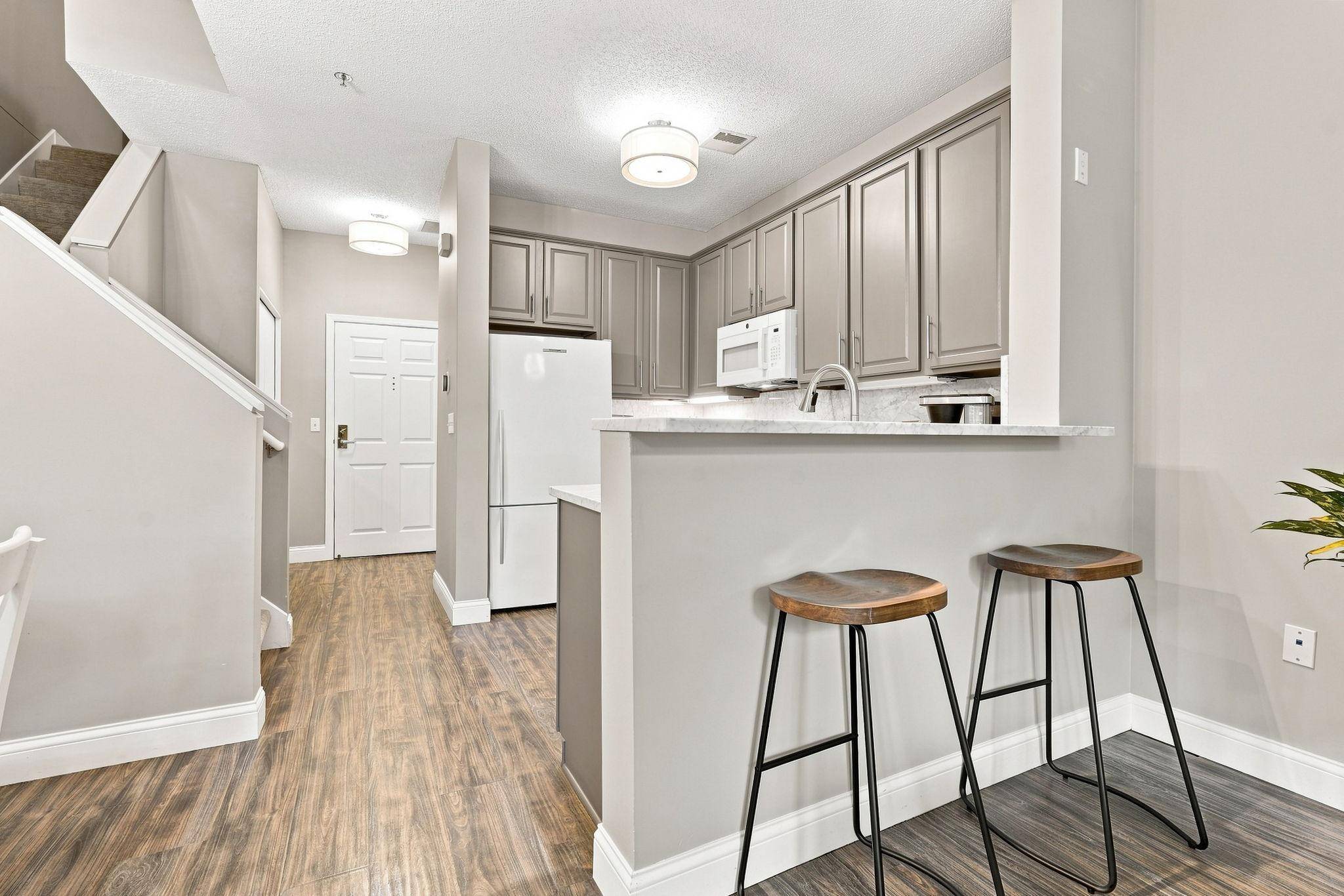 645 N 1st ST #129, Minneapolis, MN 55401