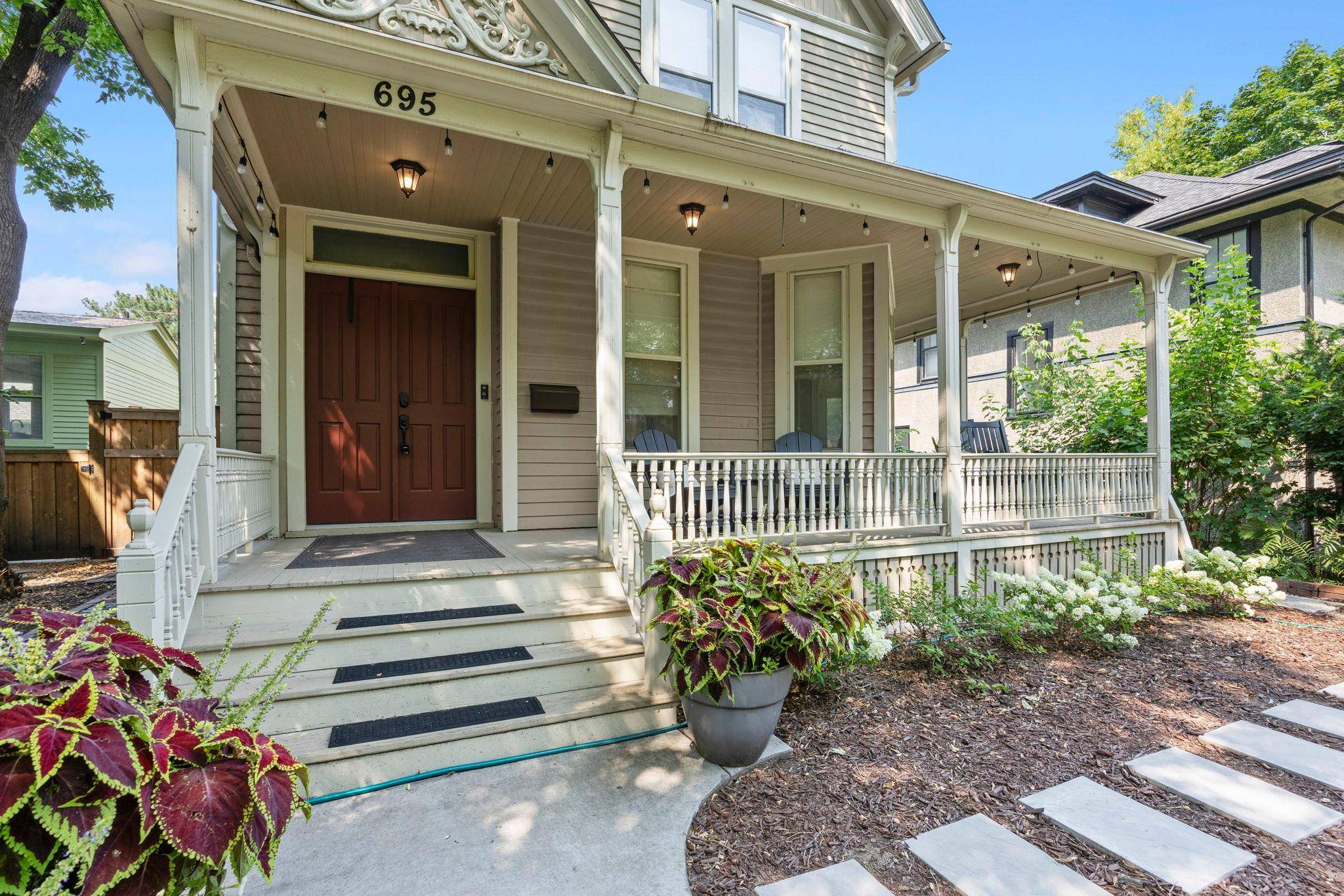 695 Fairmount AVE, Saint Paul, MN 55105