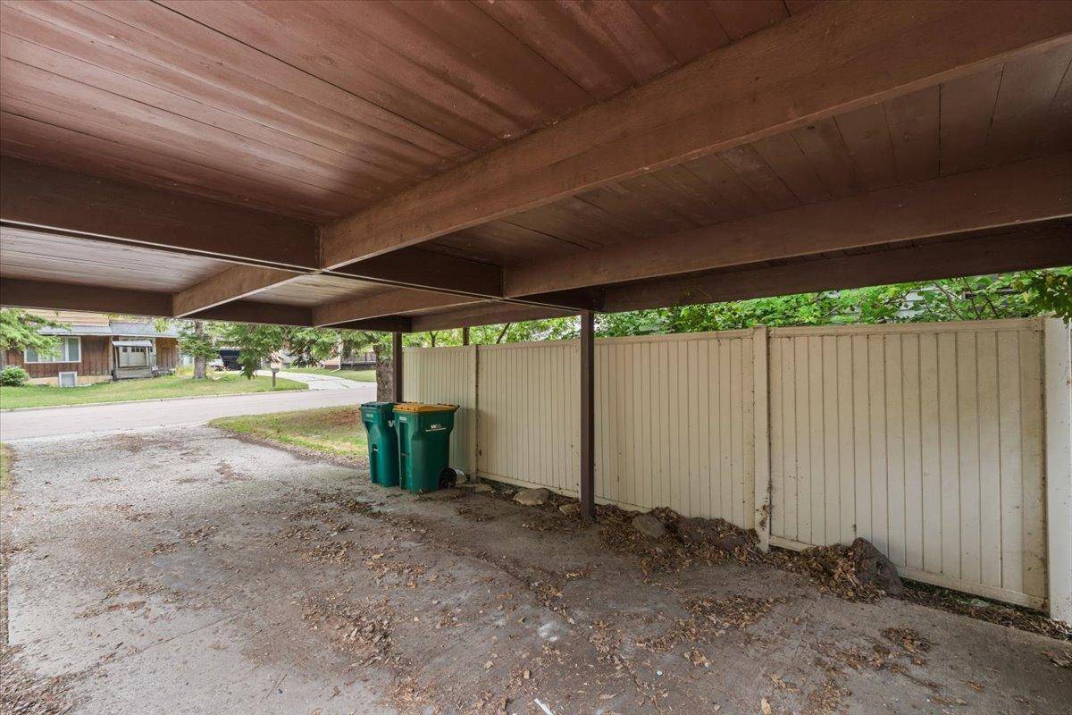 609 Center ST S, Wahpeton, ND 58075